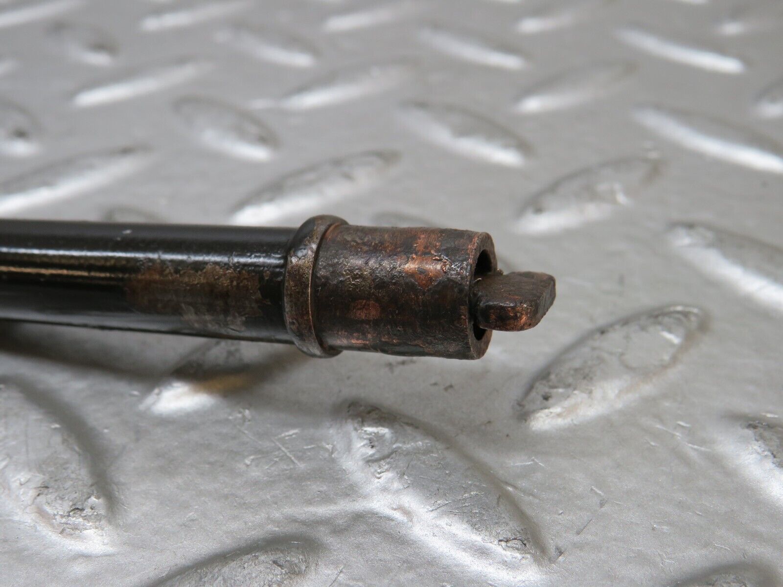 27704 Mercedes-Benz S124 300TE Wagon Accelerator Pedal Linkage 2013010318