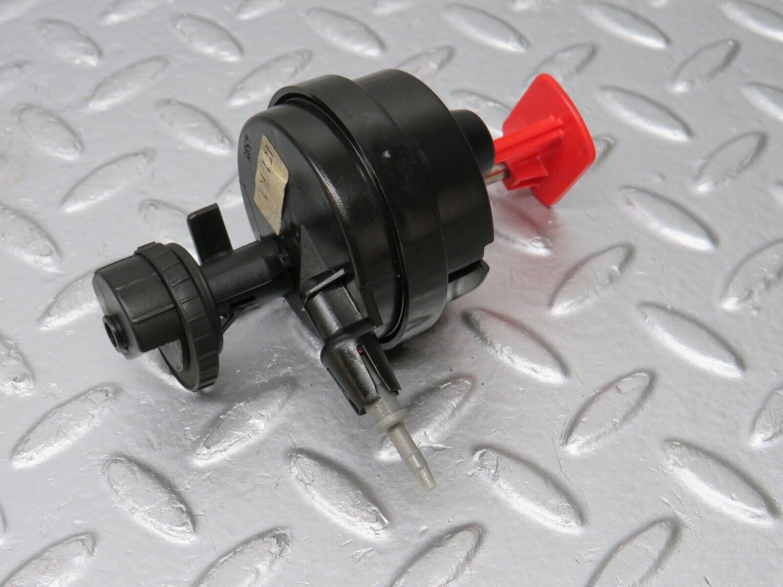 39497 Mercedes-Benz R129 320SL Coupe Fuel Tank Flap Cap Vacuum Actuator