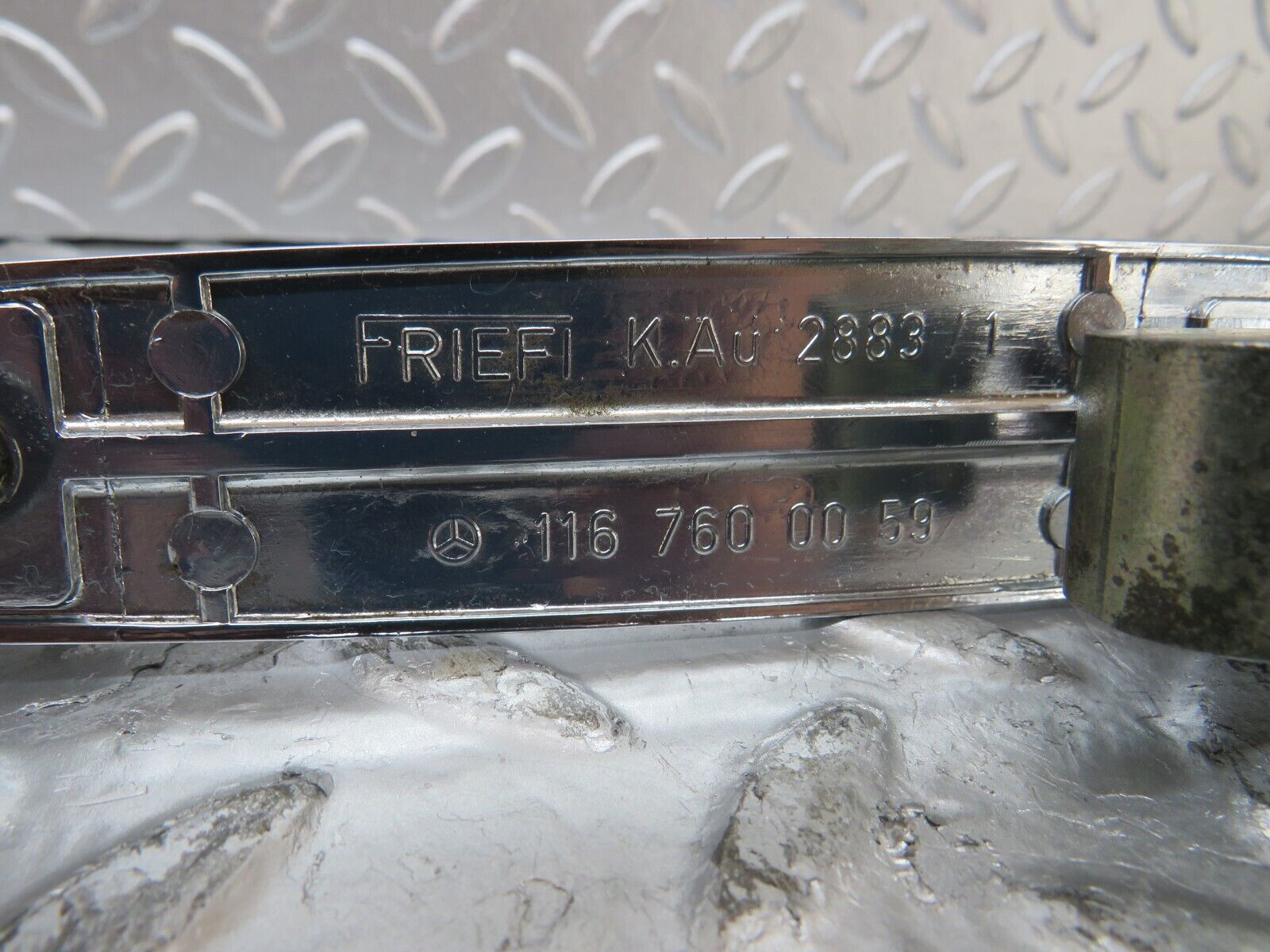 26082 Mercedes-Benz W116 450SE Chrome Door Handle Rear Right No Key 1167600059