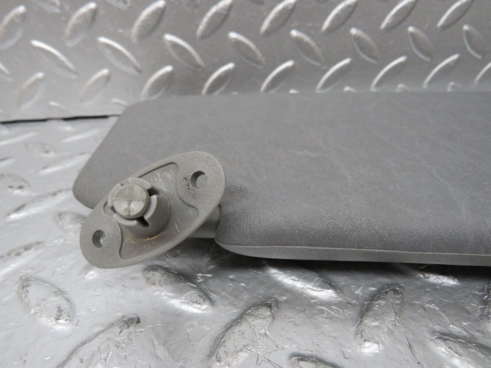 31275 Mercedes-Benz S124 220TE Wagon Sun Visor Right Side