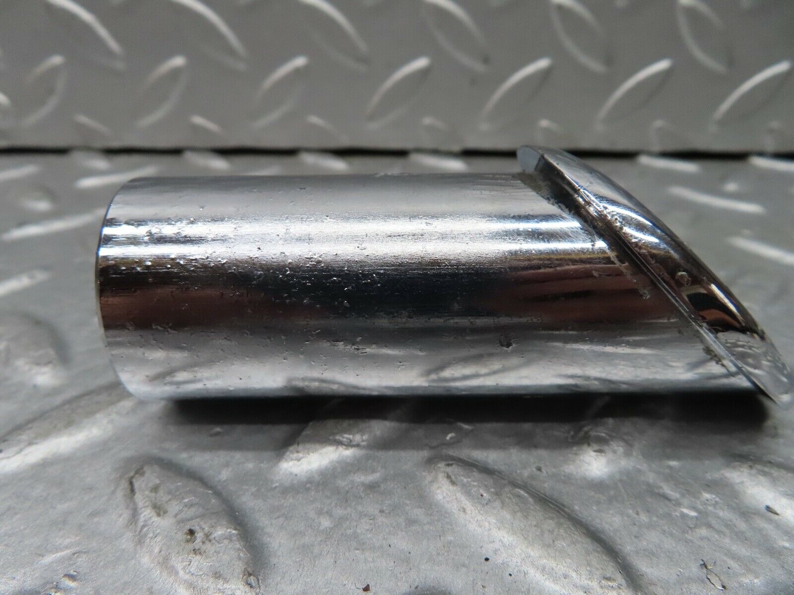 18234 Mercedes-Benz W111 220SE Coupe Dashboard Chrome Air Vent