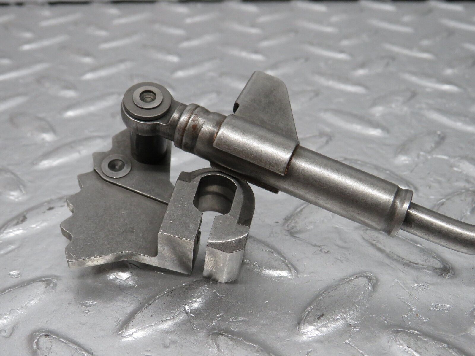 30954 Mercedes-Benz W124 230E A. Gearbox Parking Gear Linkage 722.408 12627800