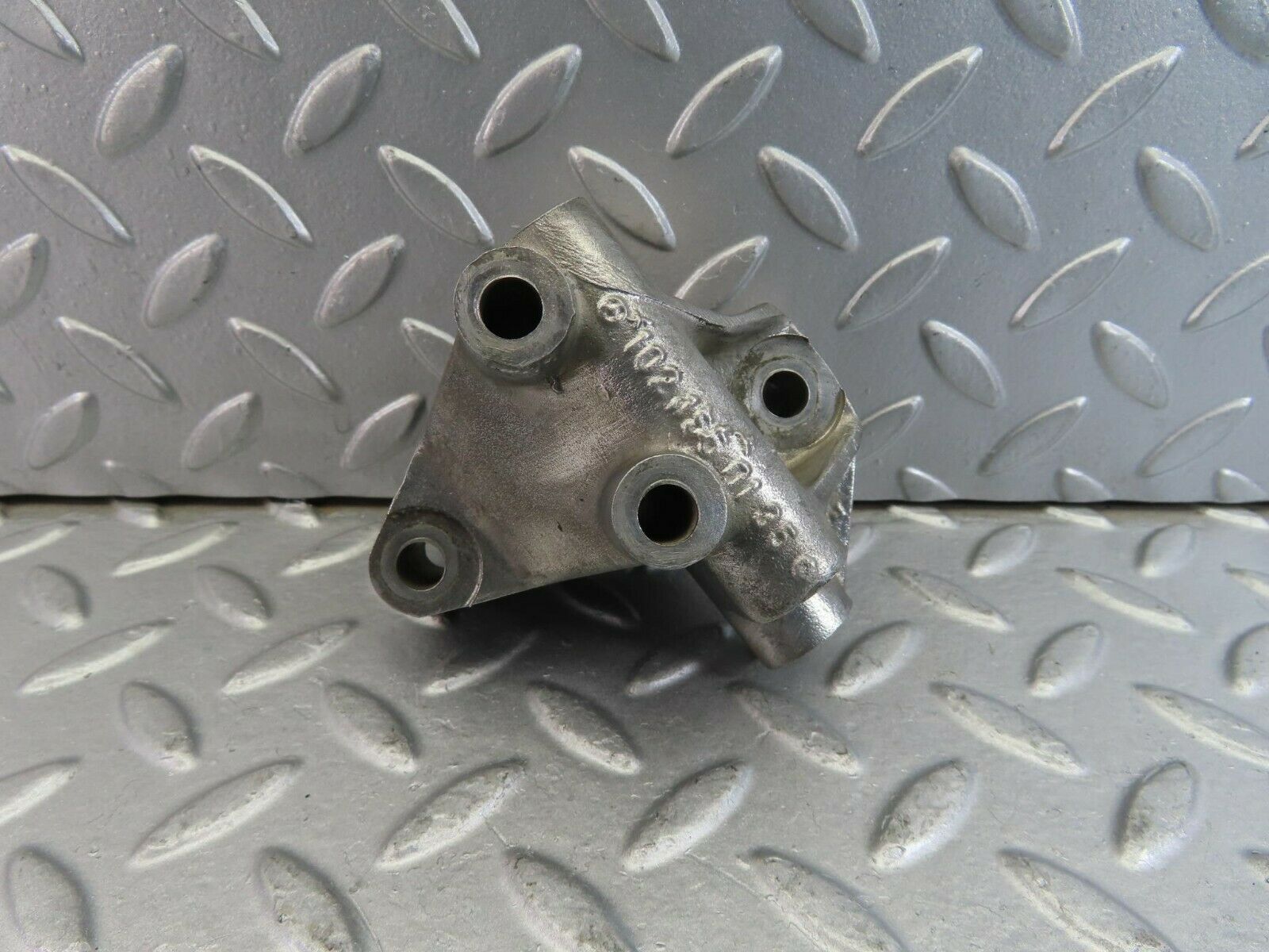 10107 Mercedes-Benz C123 230CE Coupe Alternator Holder Bracket 1021550135