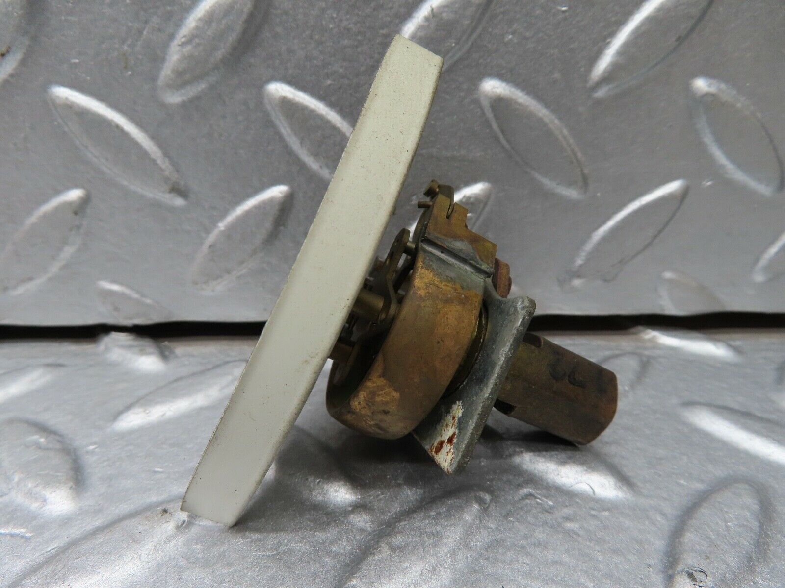 18348 Mercedes-Benz W115 Oil Pressure Gauge