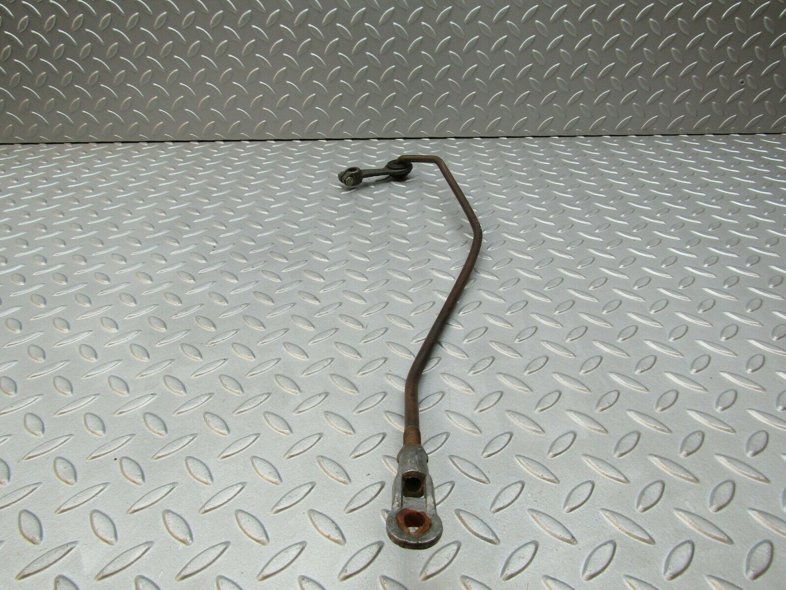 3293 Mercedes-Benz W115 220D Manual Gear Shift Linkage 3-4 0009920510