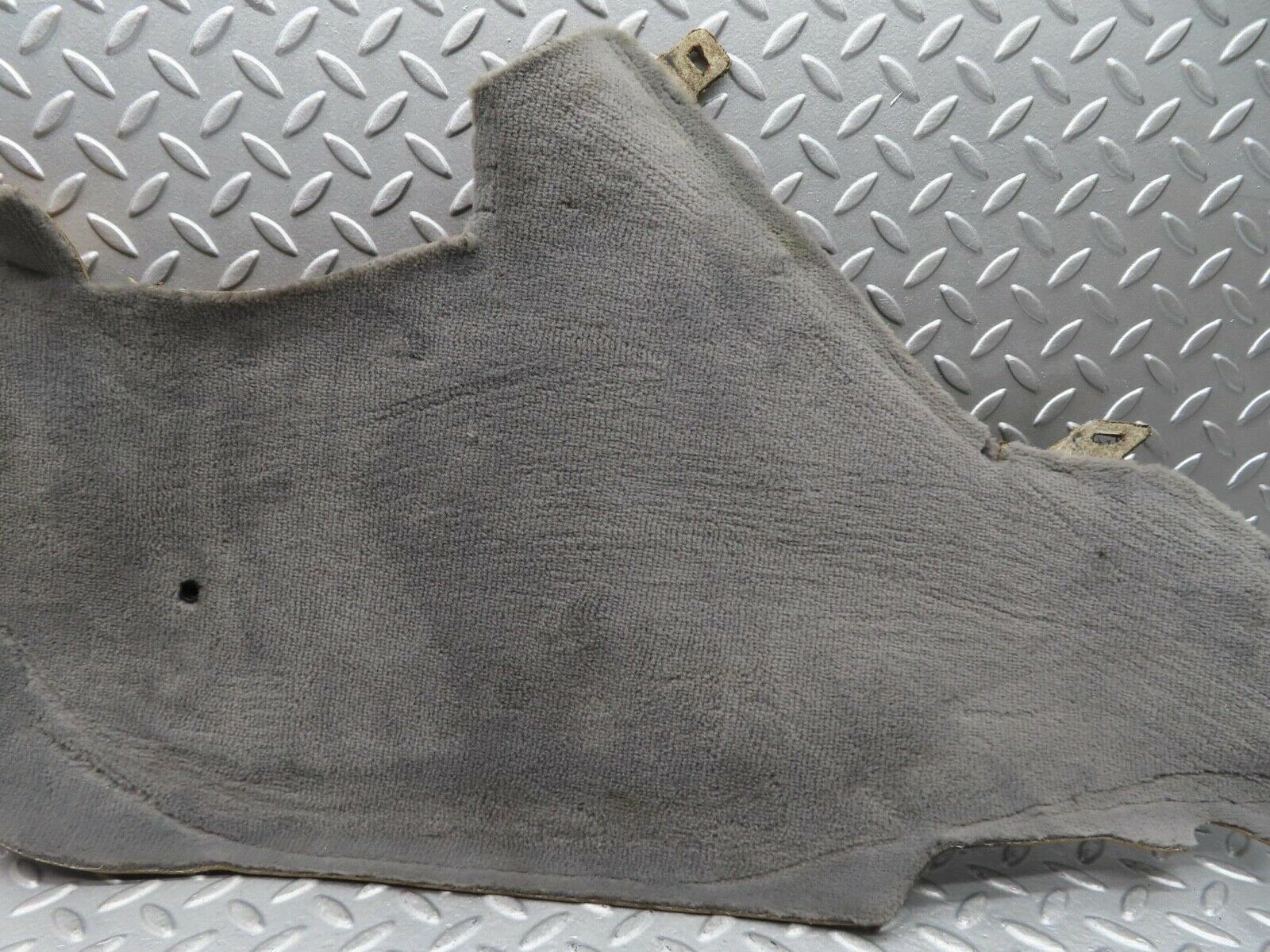 16524 Mercedes-Benz W124 260E Centre Console Carpet Left Side Grey