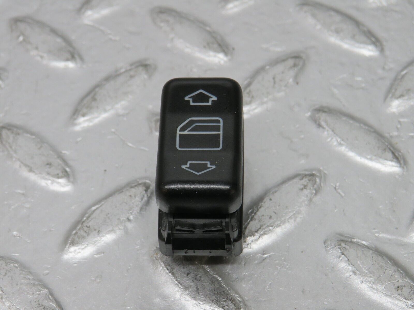 32470 Mercedes-Benz S124 300TE Wagon Electric Window Switch Left 1248204810