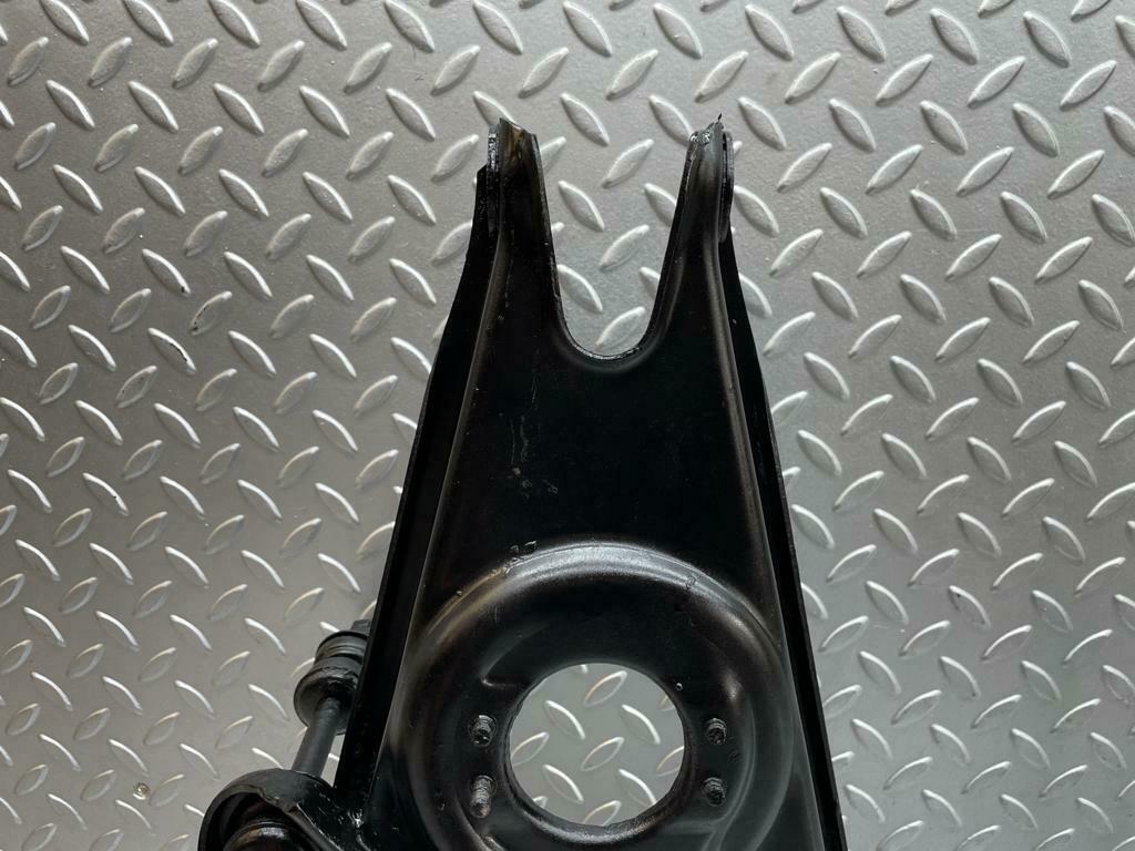 0126 Mercedes-Benz W120 PONTON Front Left Lower Control Arm