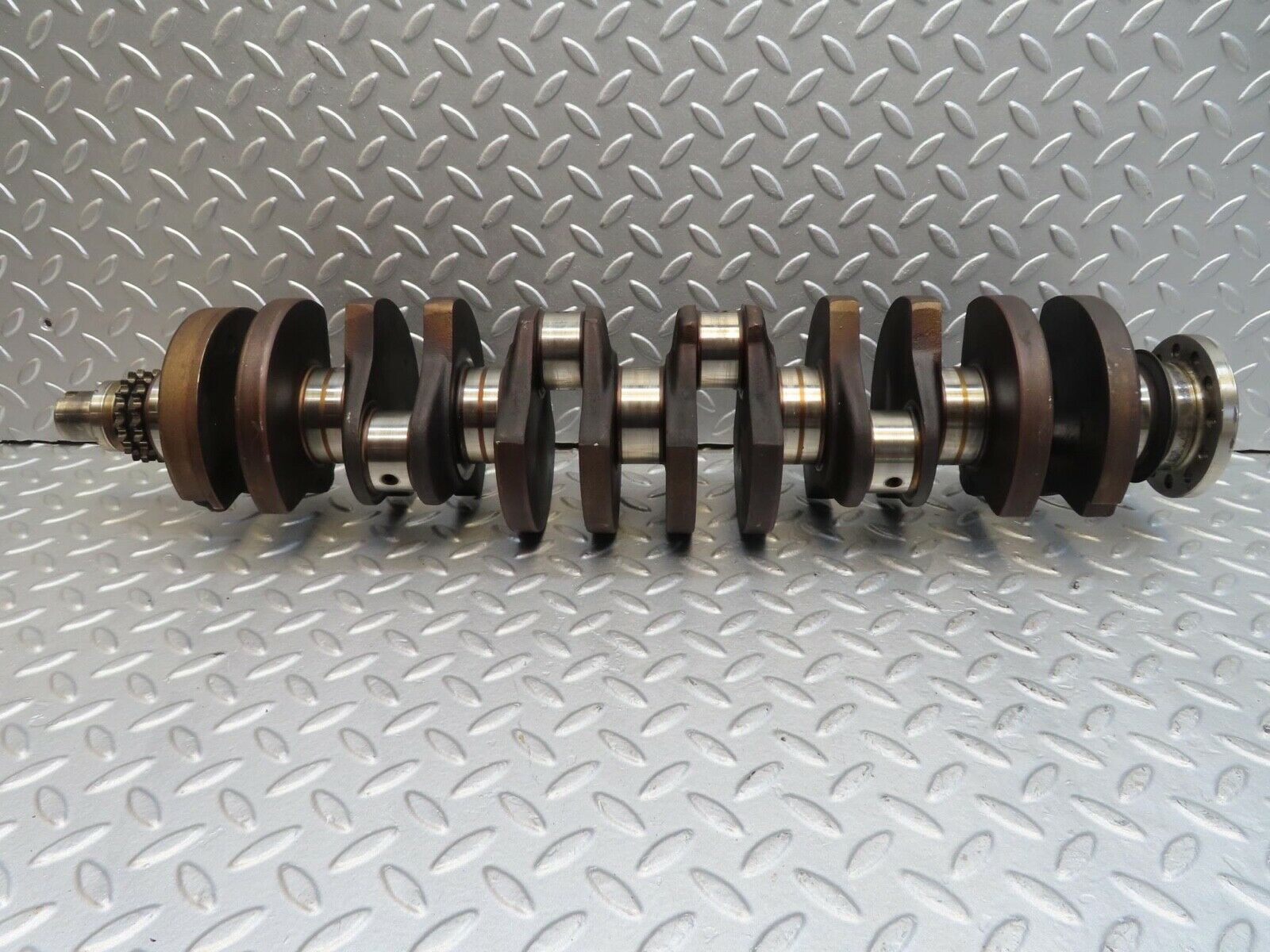 16141 Mercedes-Benz W123 280E Crankshaft 1100310701