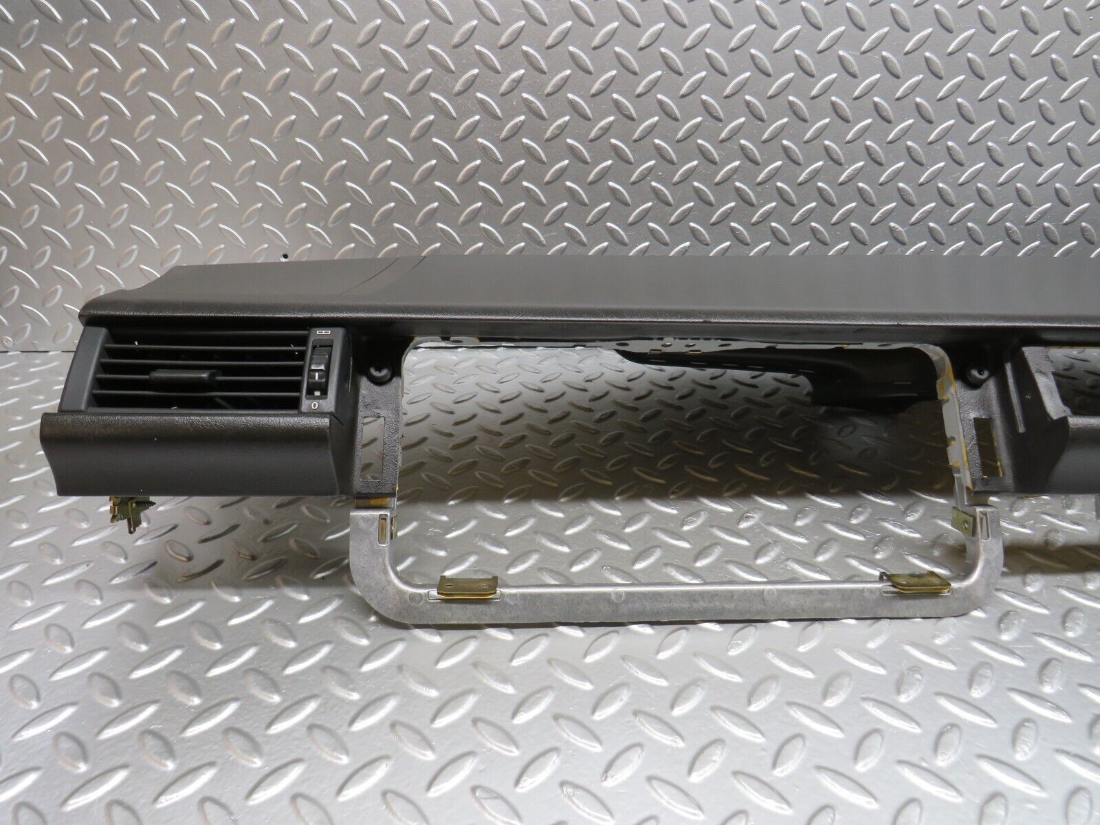 29294 Mercedes-Benz W124 230E Dashboard Brown