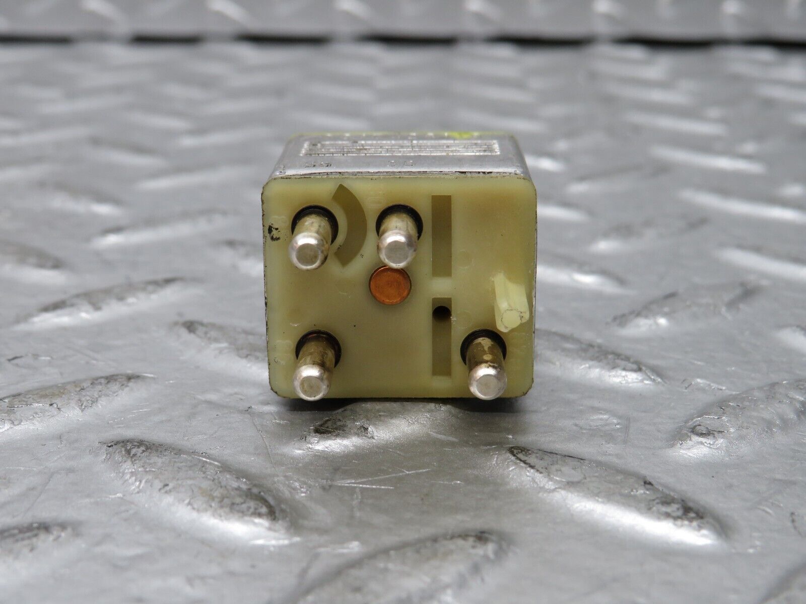 27199 Mercedes-Benz W123 280E Fuel Cut Off Relay 0015426119