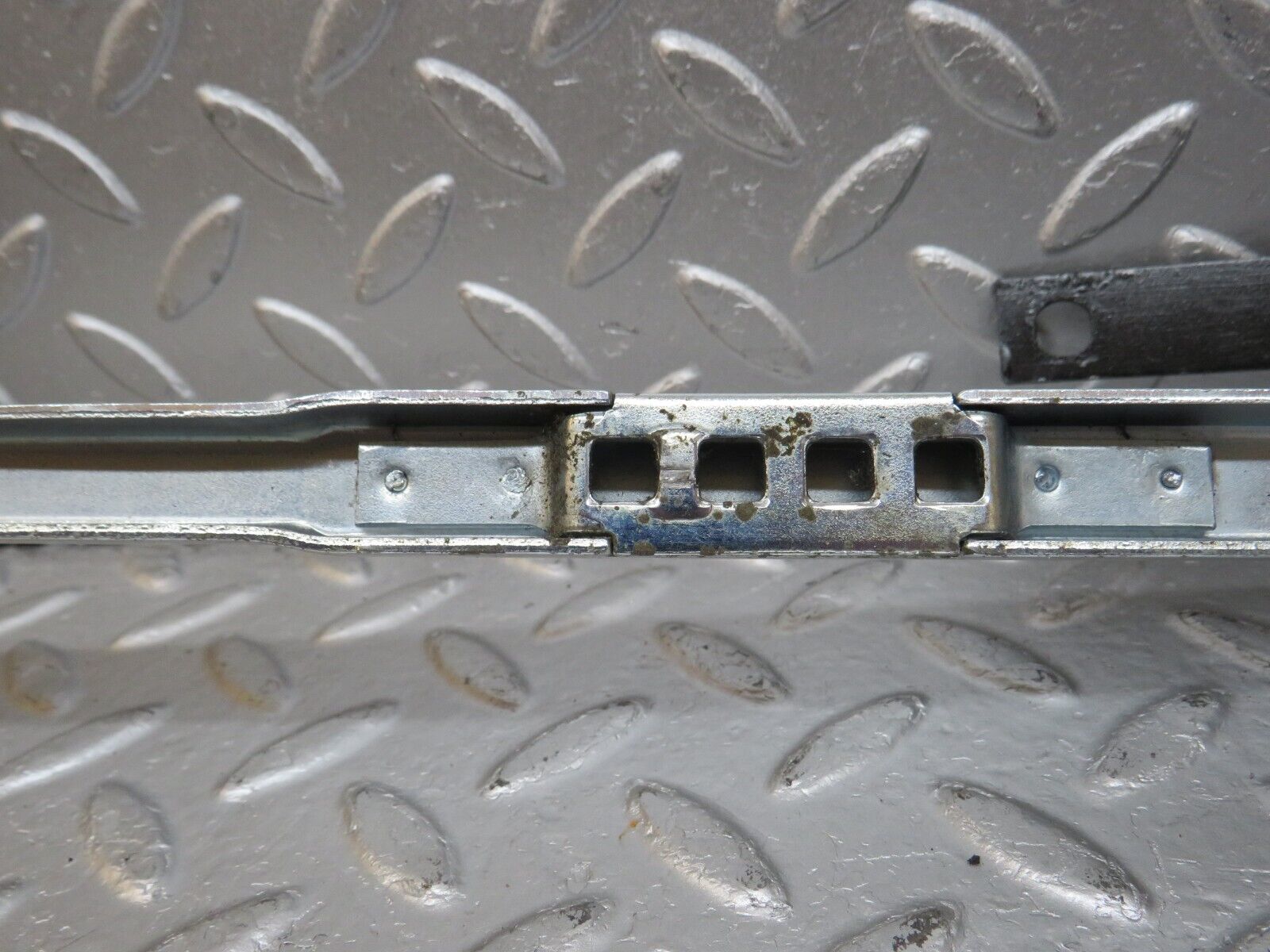 33885 Mercedes-Benz C123 230CE Coupe Front Right Sliding Adjust Handle