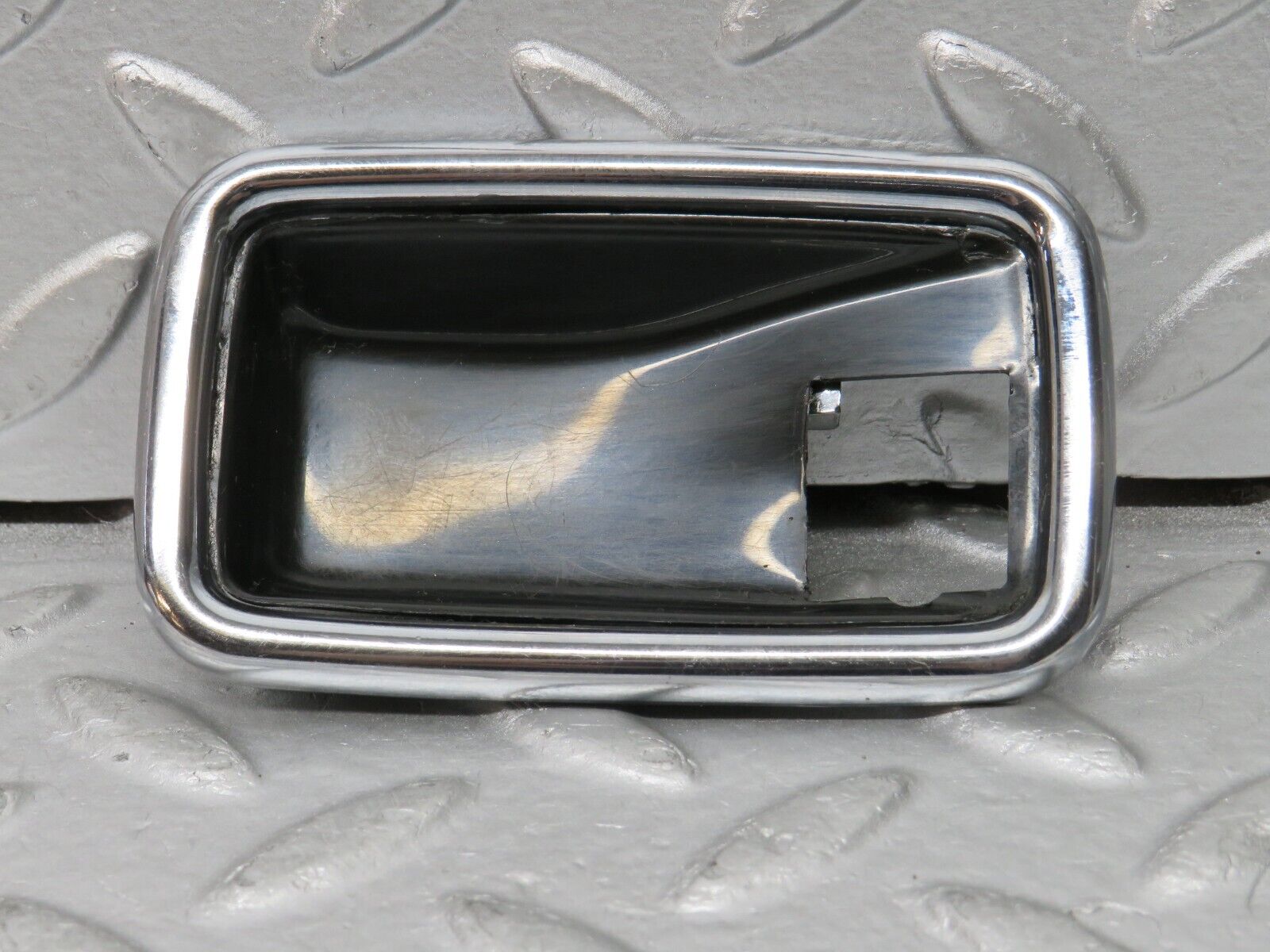 0553 Mercedes-Benz W123 230E Chrome Frame For Door Opener Right 1087660611