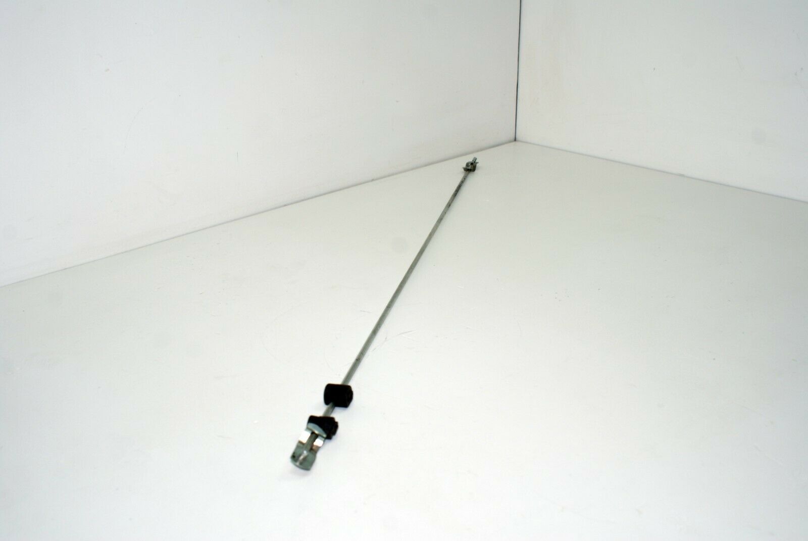 2071 Mercedes-Benz W105 219 PONTON Door Lock Control Bar Front Right