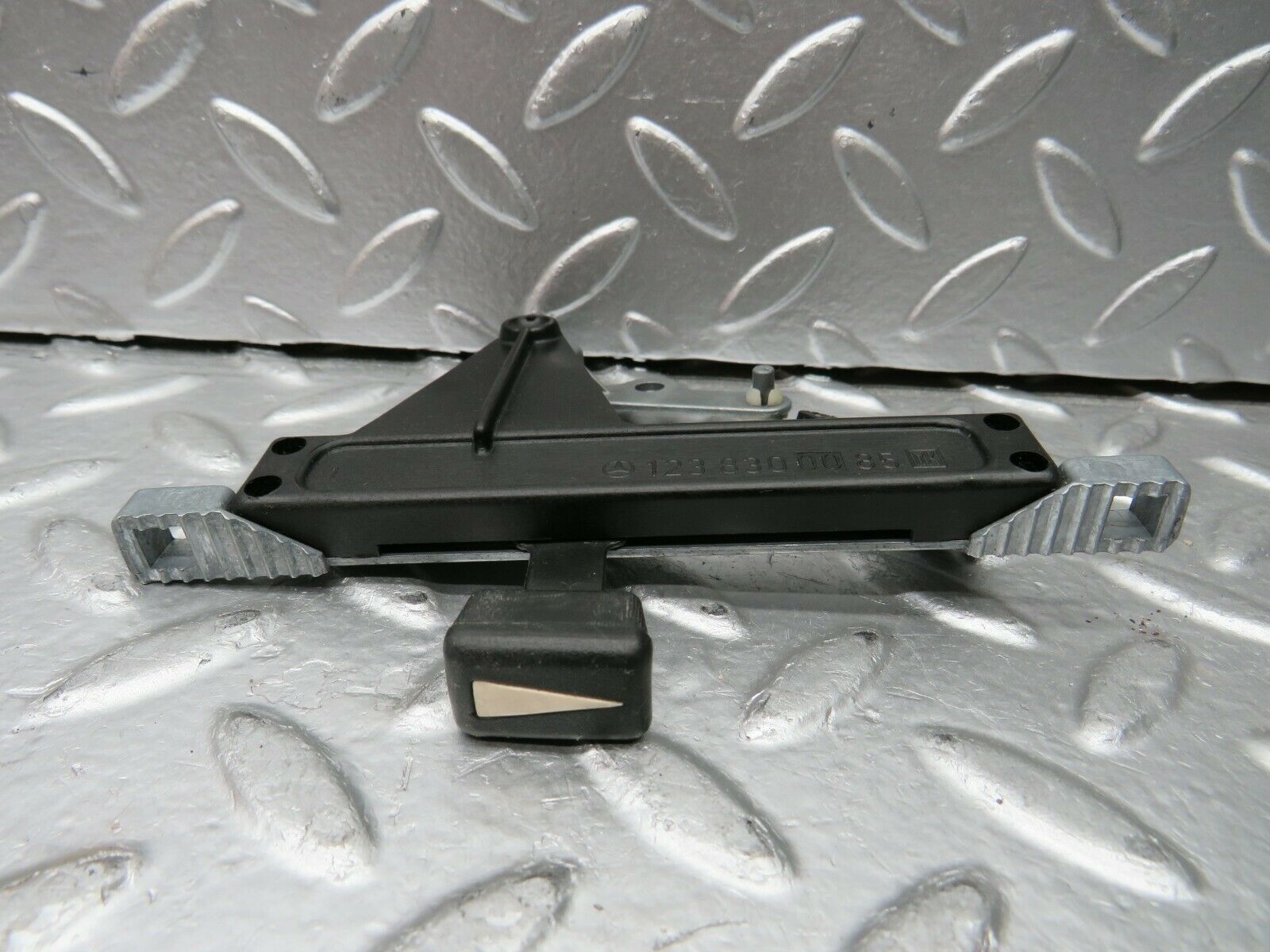 24090 Mercedes-Benz W123 280E Heater Control Switch 1238300085