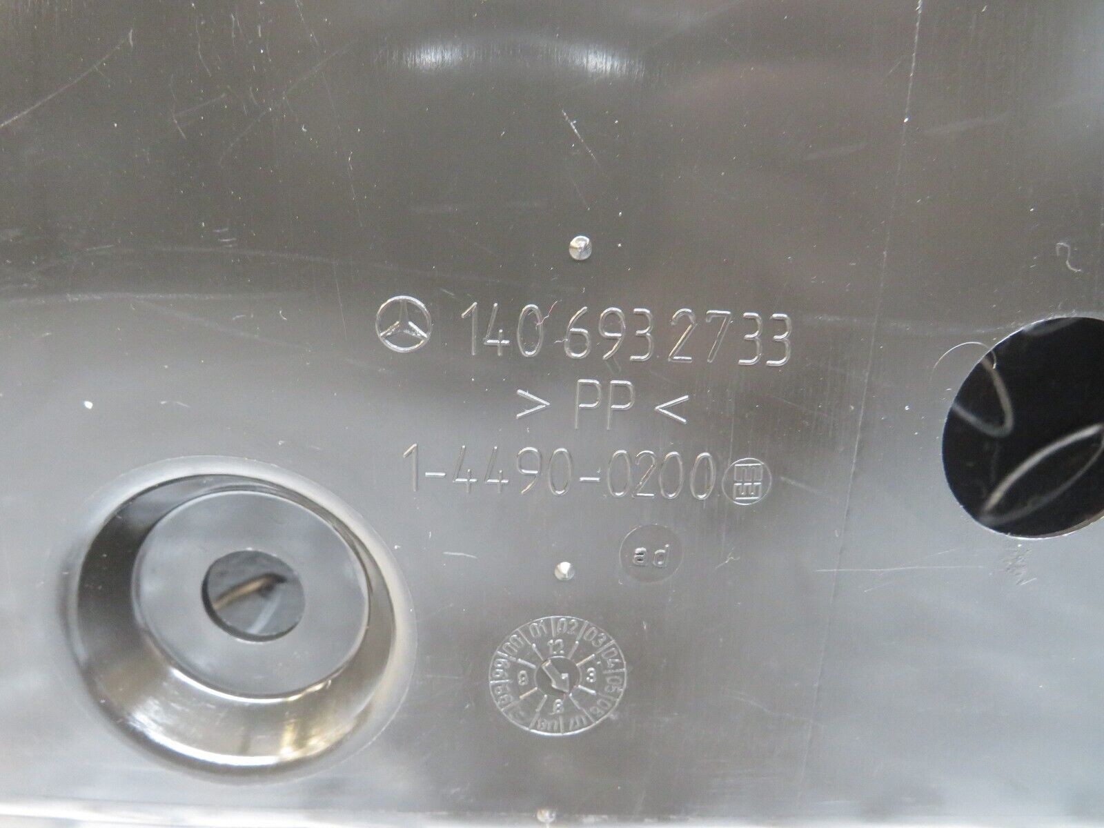 24648 Mercedes-Benz W140 S320 Spare Wheel Cover 1406932733