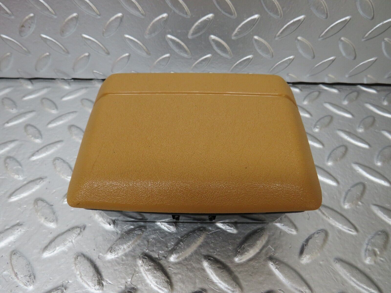 25493 Mercedes-Benz W123 200 Rear Ashtray Palomino