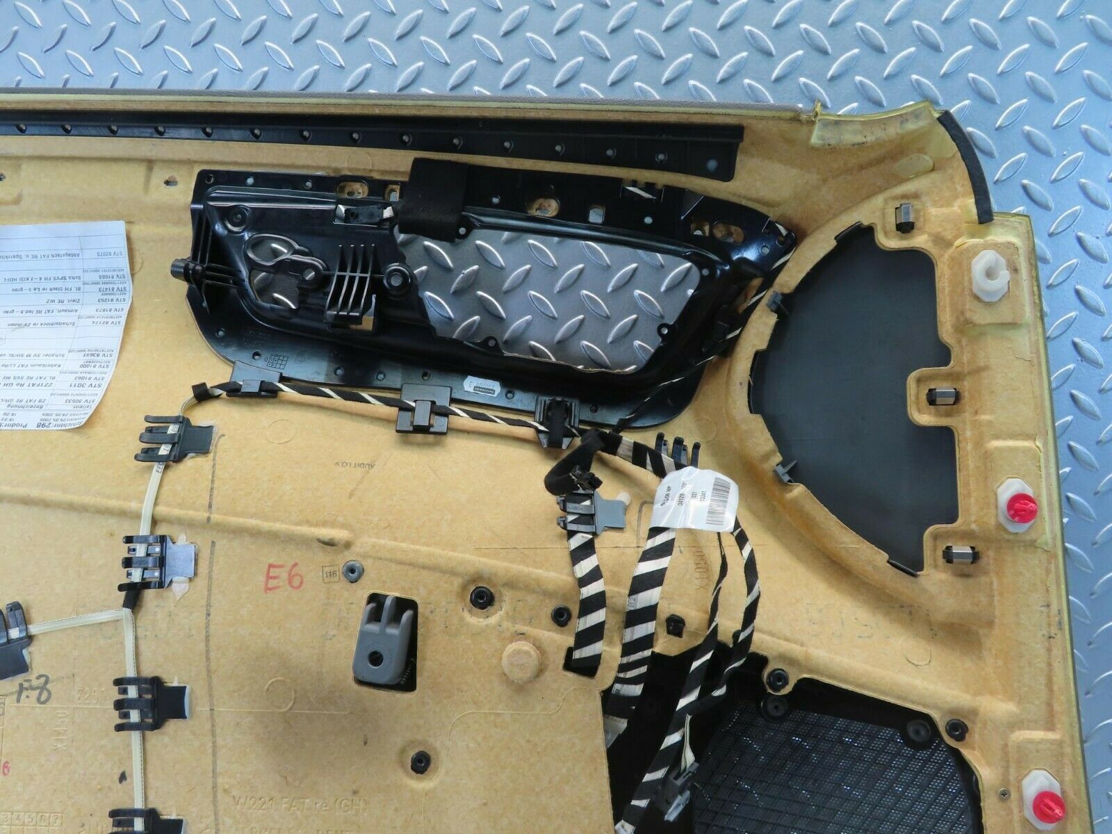 11163 Mercedes-Benz W221 S320 Front Right Door Card