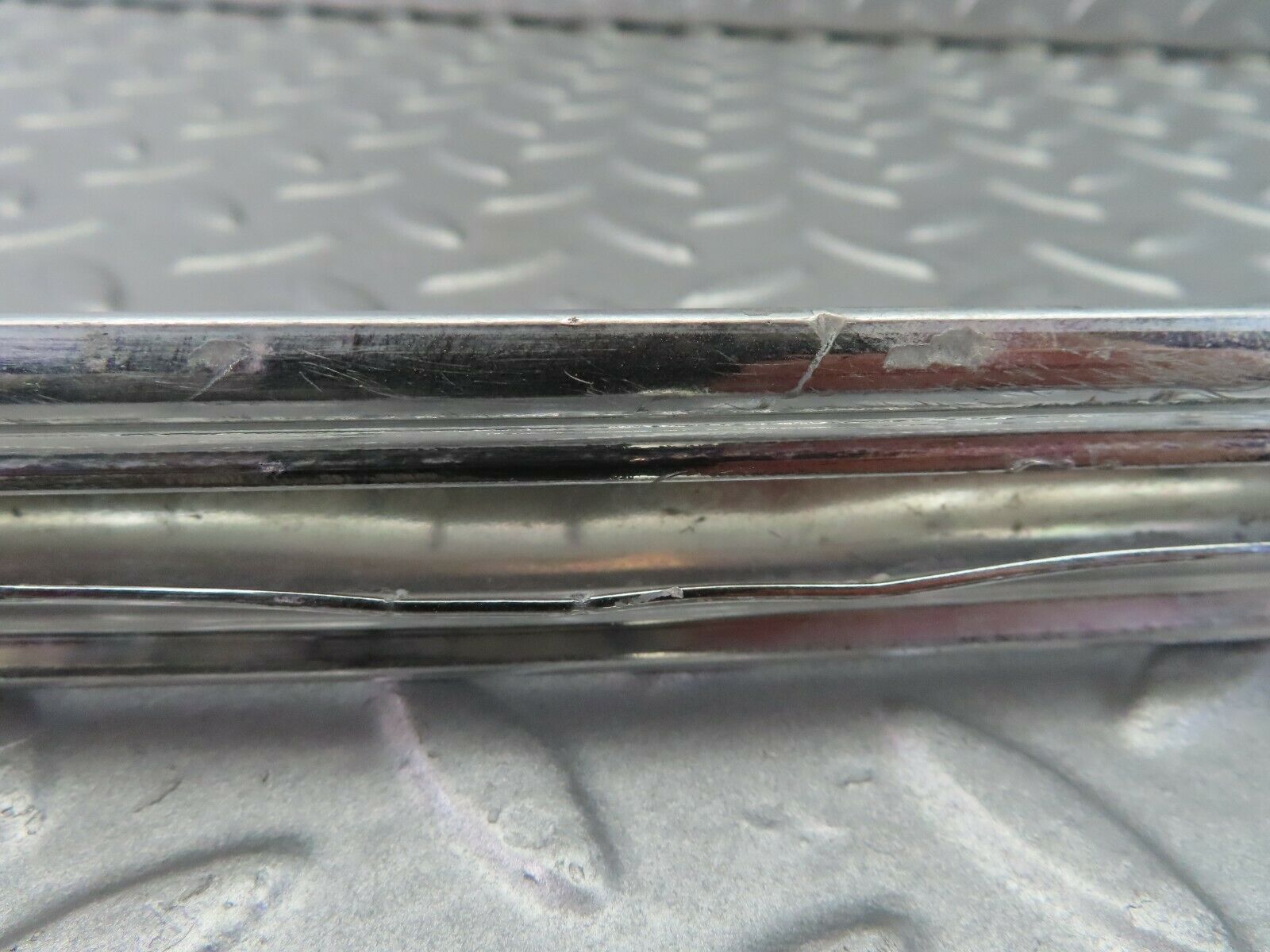 7922 Mercedes-Benz W115 220D Rear Left Door Chrome Moulding Trim