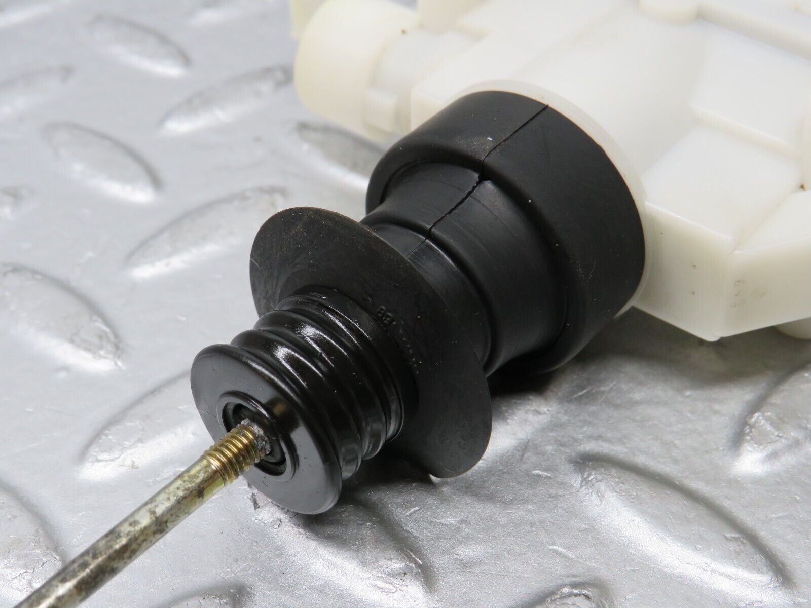 38349 Mercedes-Benz R129 280SL Coupe Door Lock Vacuum Actuator