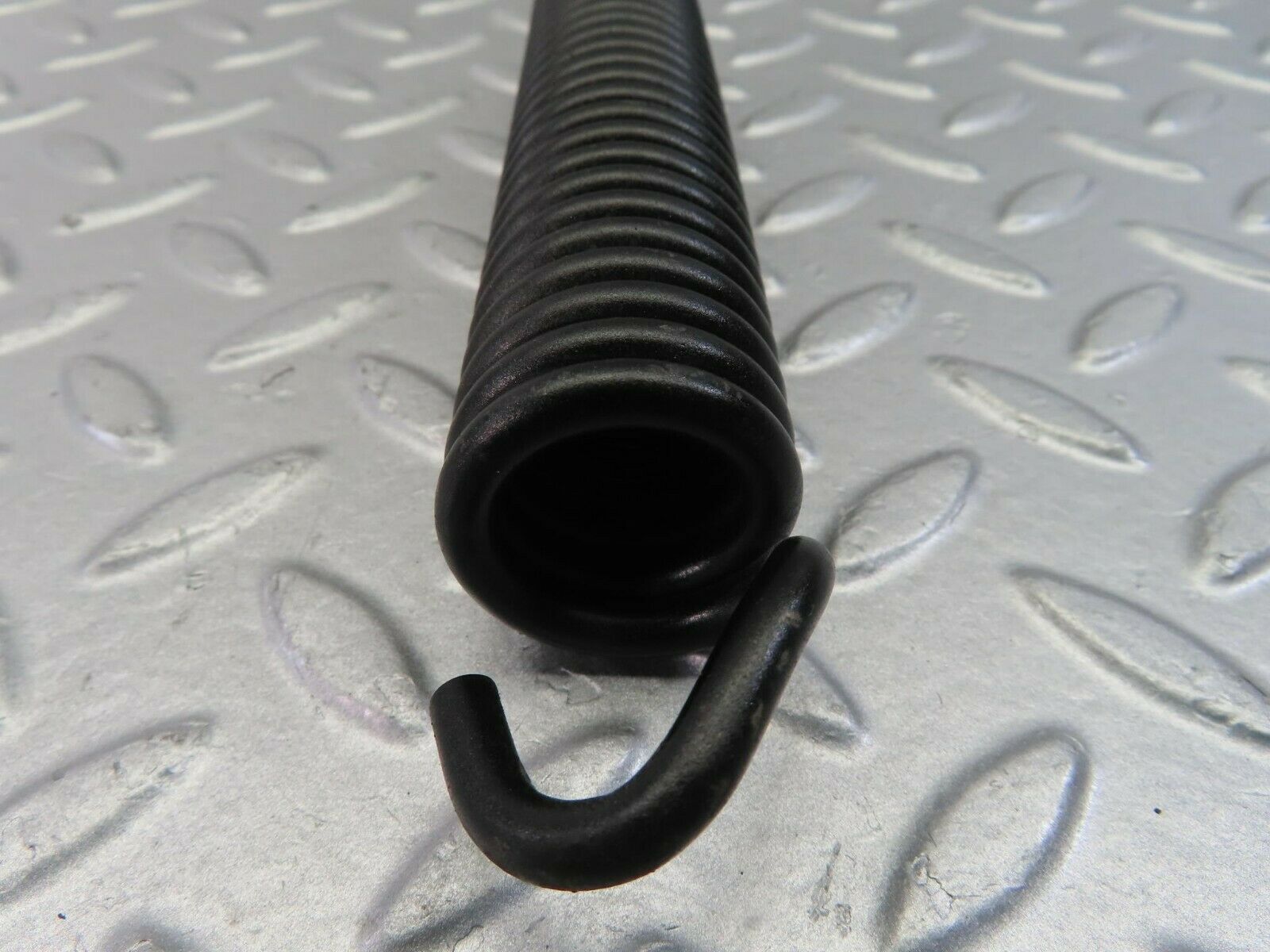 10014 Mercedes-Benz C123 Coupe Bonnet Hinge Spring