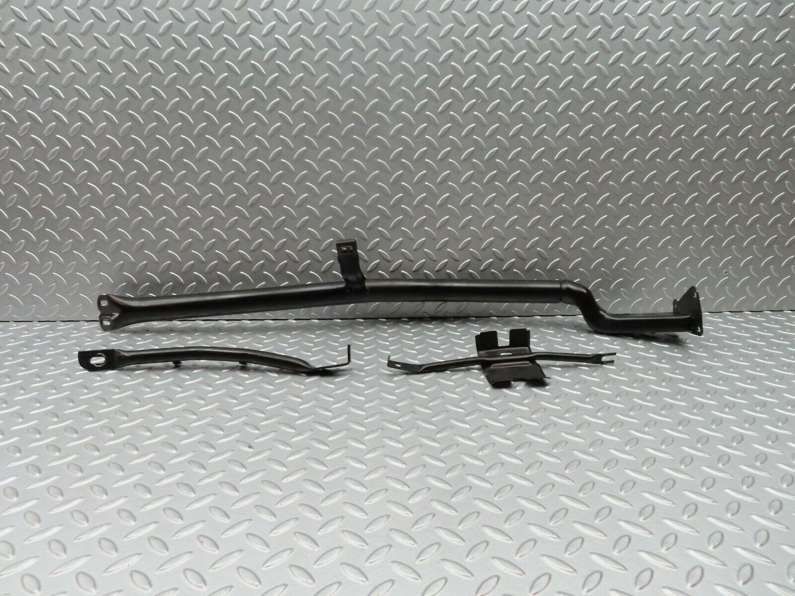 5364 Mercedes-Benz W124 230E Dashboard Bracket