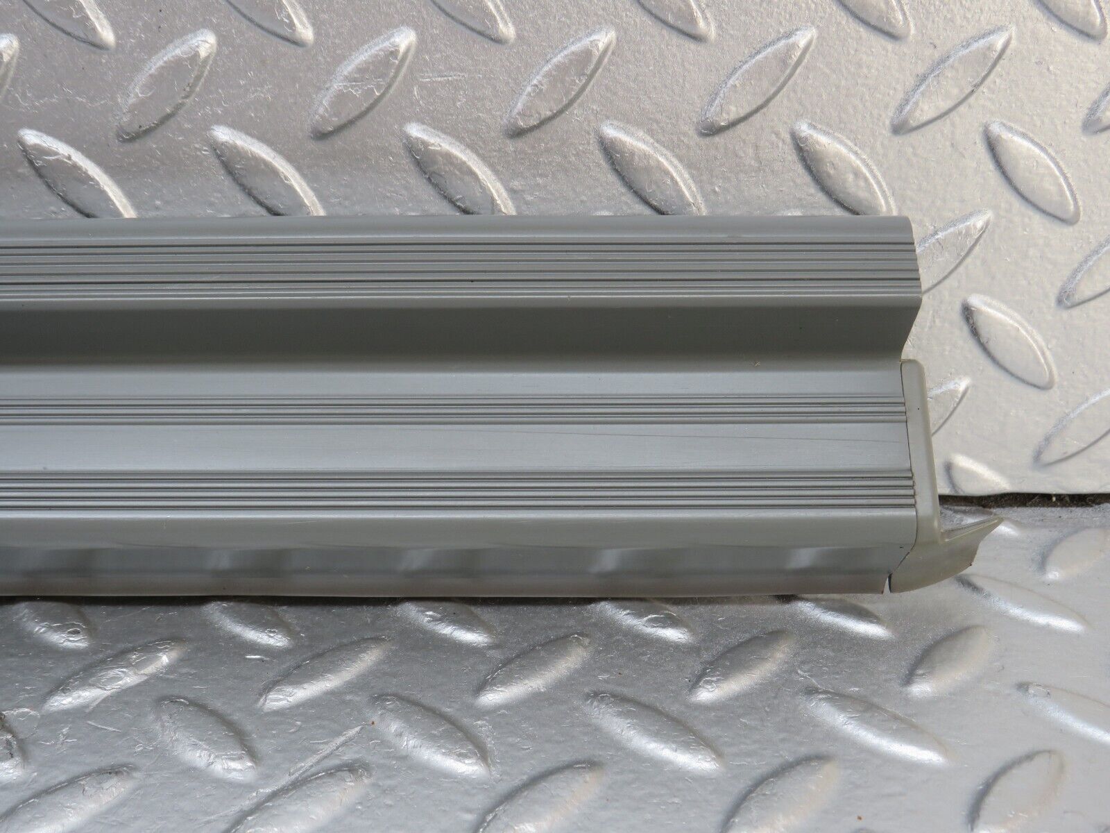 33590 Mercedes-Benz W201 190E 2.0L Front Left Door Sill Trim Grey