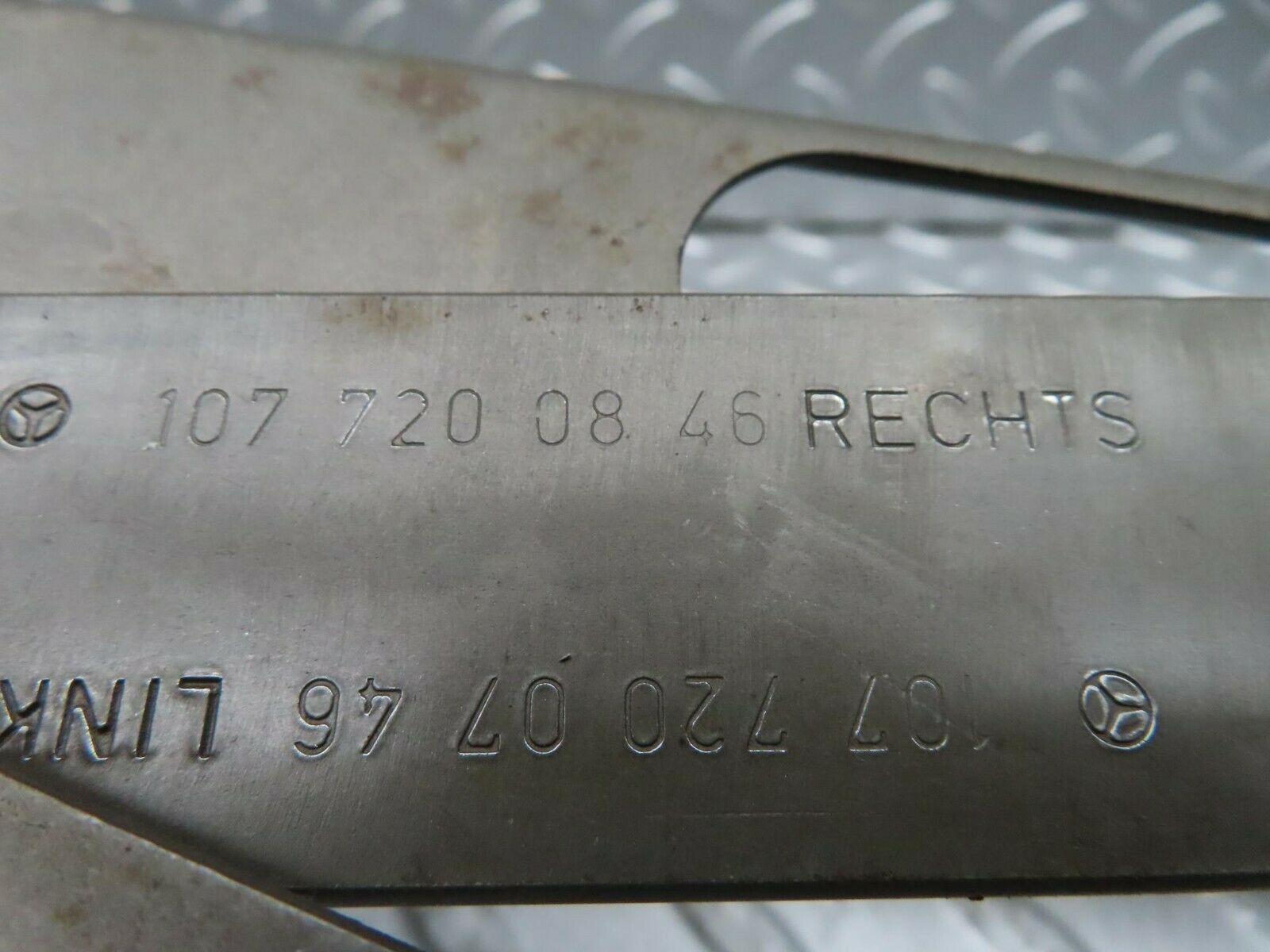 16639 Mercedes-Benz C107 380SLC Front Left Power Window Regulator 1077200746