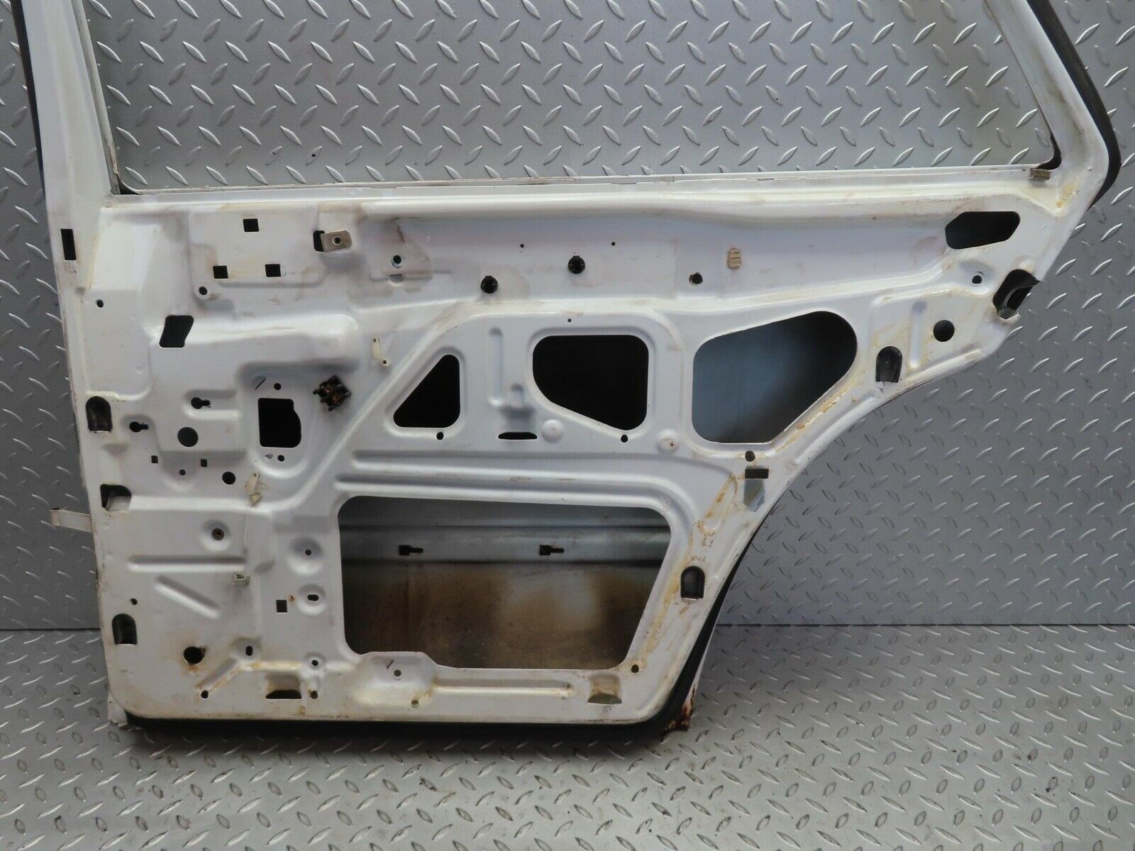 16209 Mercedes-Benz W124 260E Rear Right Door