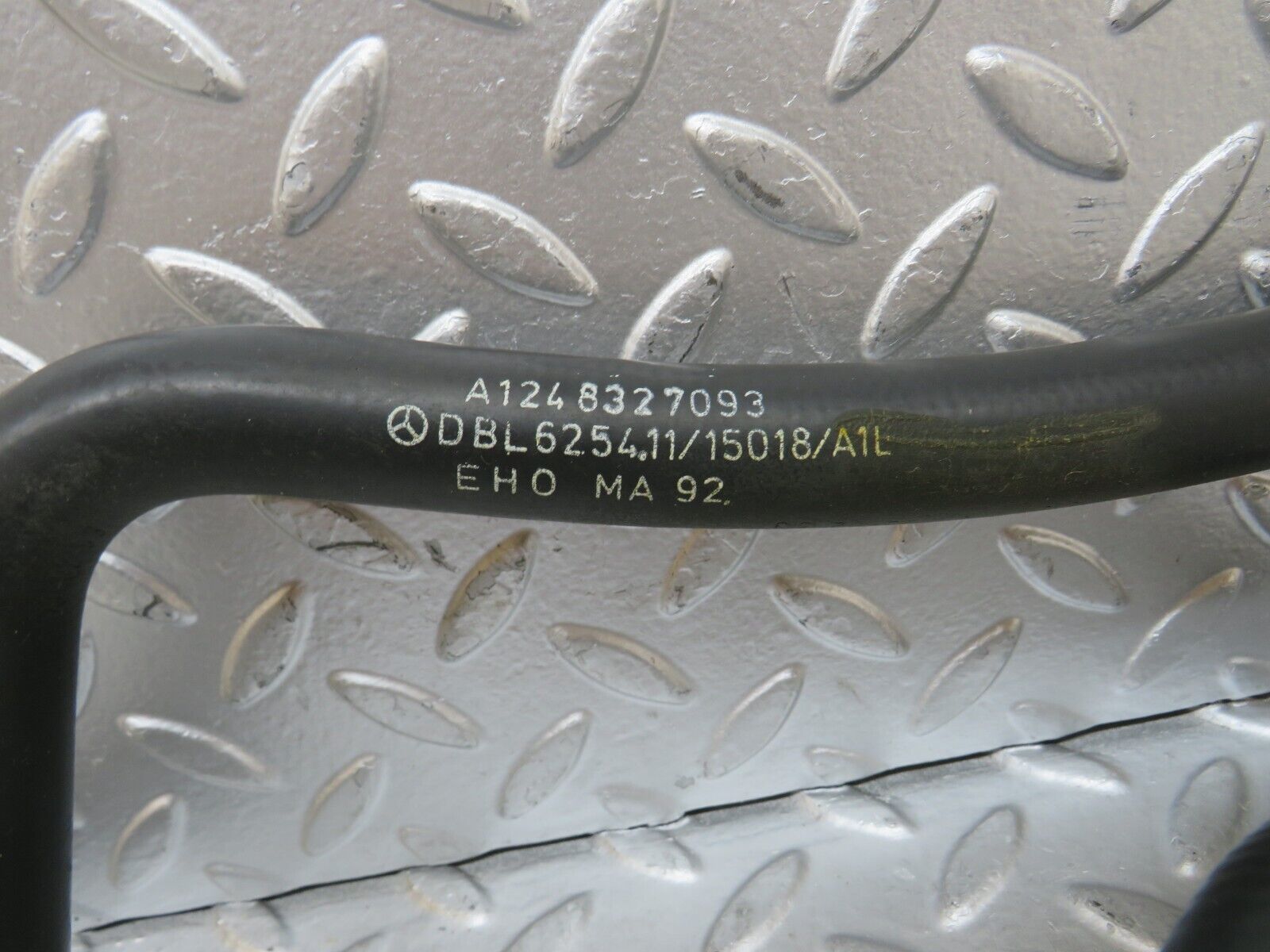 26606 Mercedes-Benz C124 220CE Heater Hose Pipe Pair 1248327193 1248327093