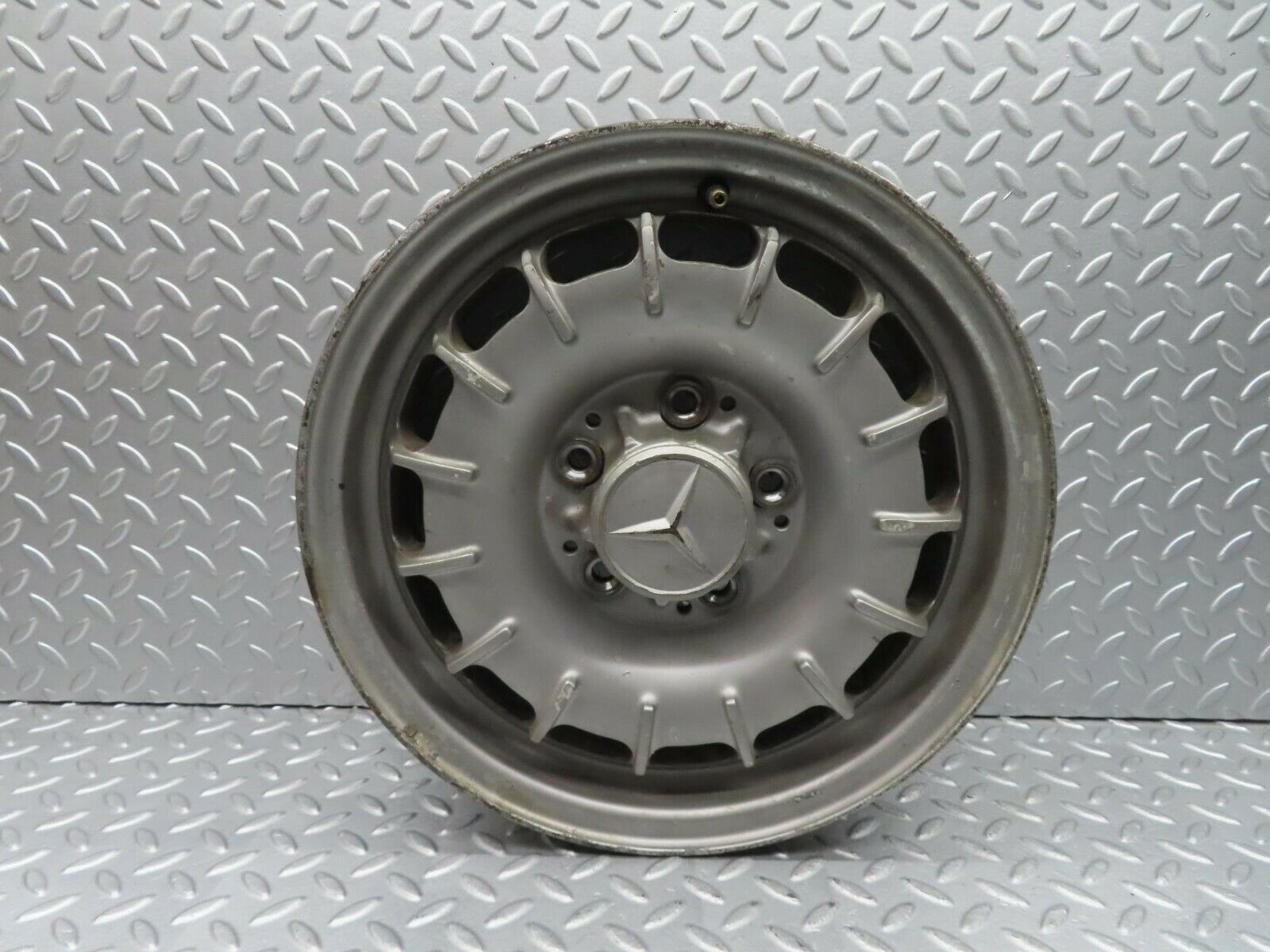 12139 Mercedes-Benz Alloy Wheel Mexican Hat 5.5Jx14H2 ET30 1234001702