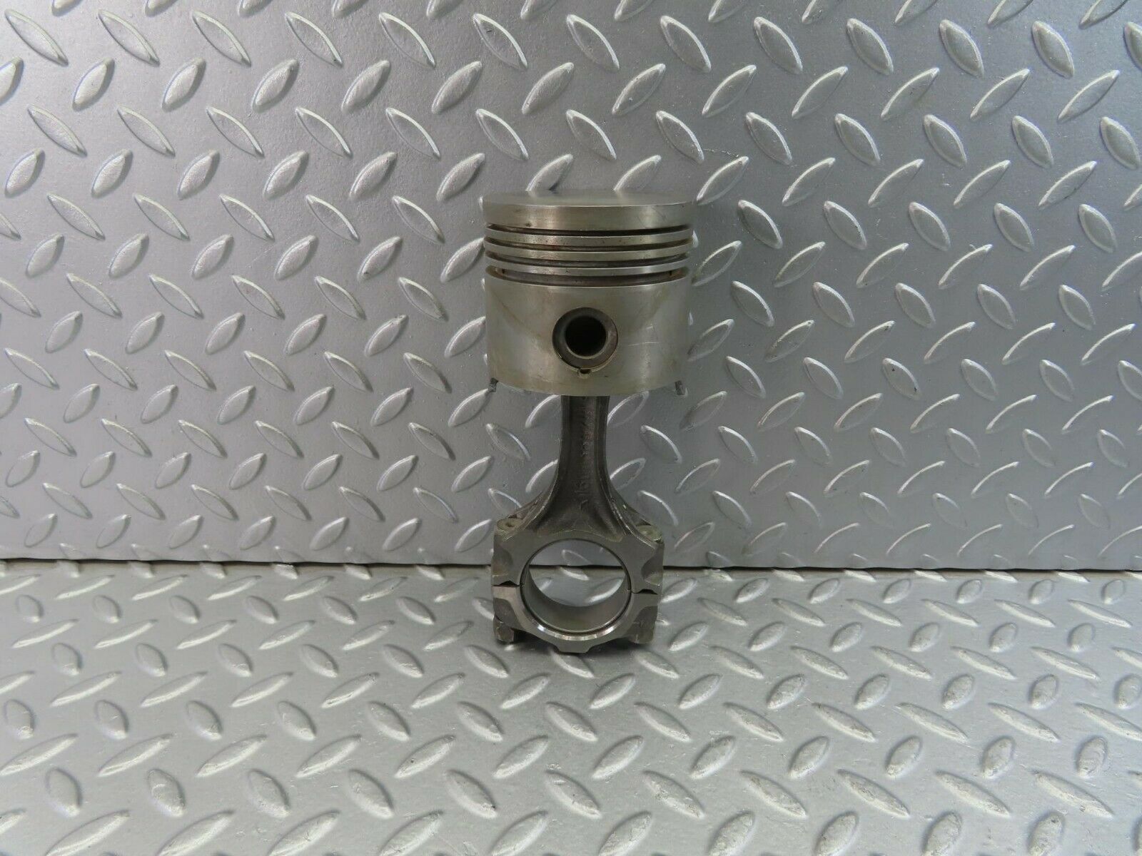 10163 Mercedes-Benz W108 Piston With Connecting Rod 86.49 mm 1300380201