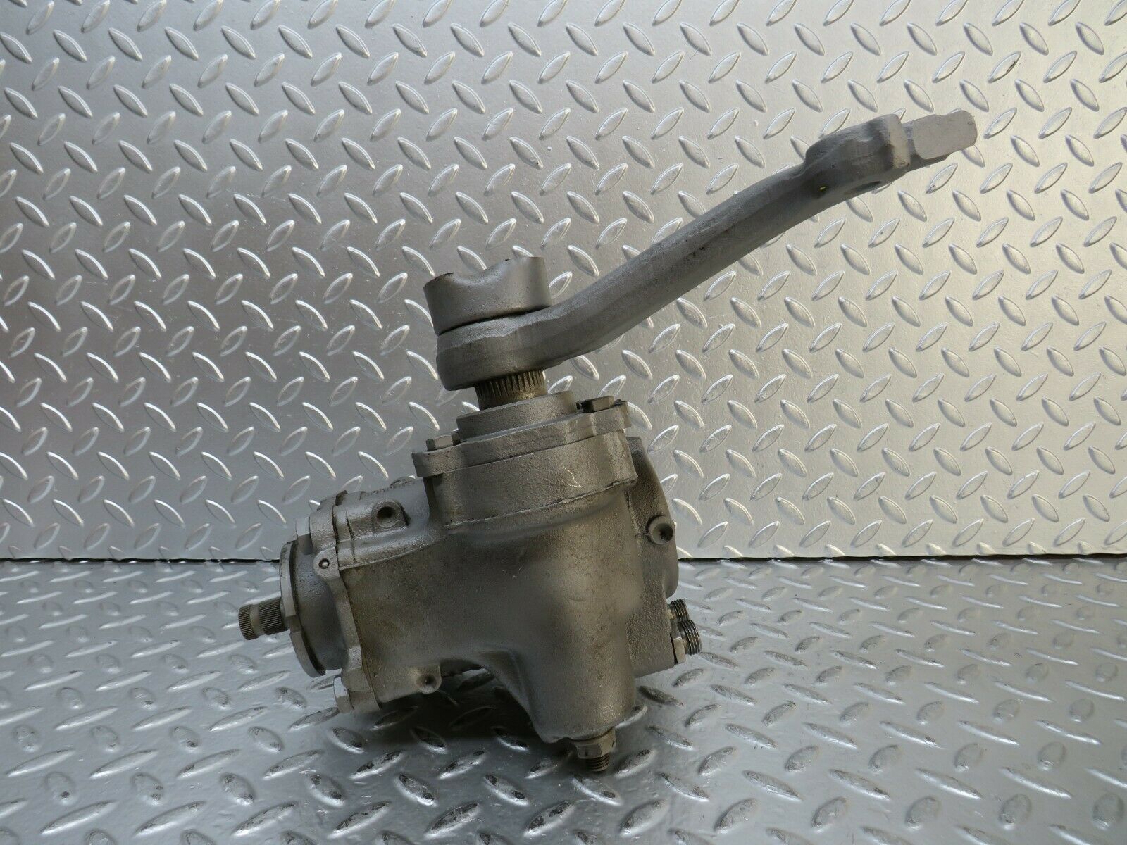 23383 Mercedes-Benz W116 350SE Steering Box Steering Rack RHD 1164610101