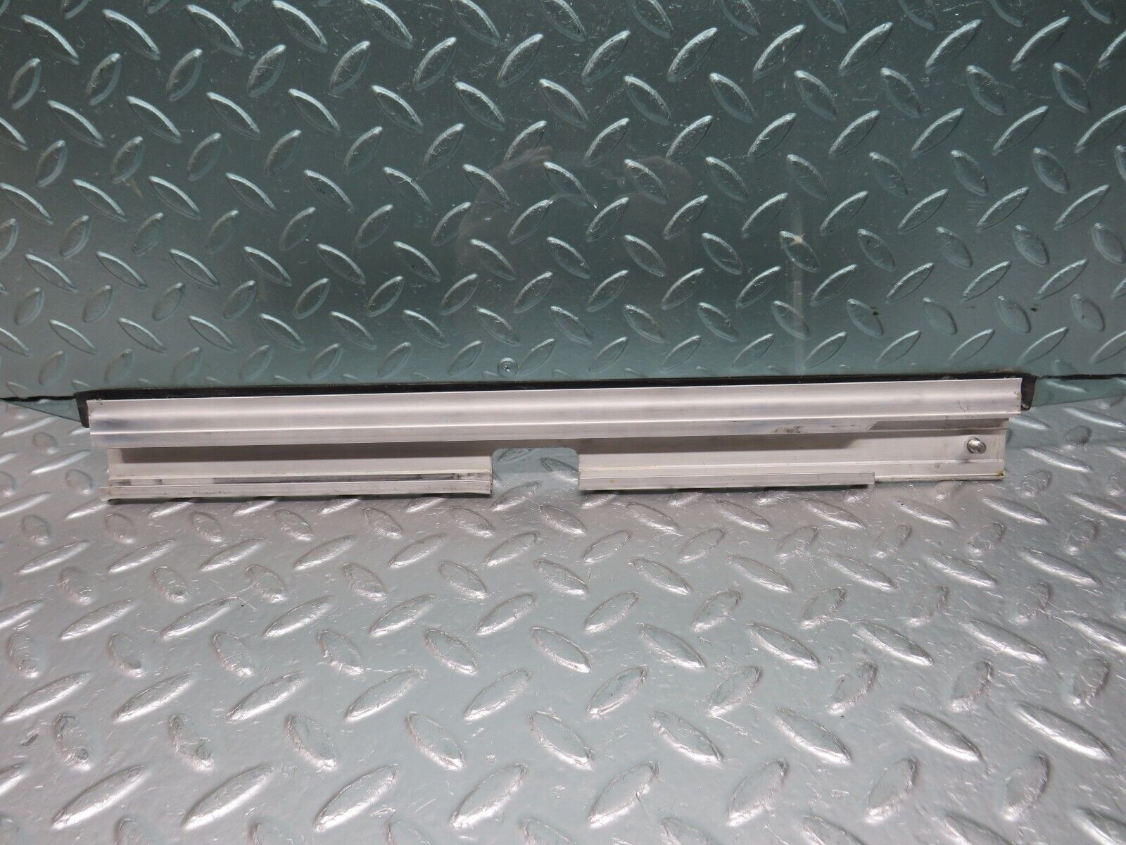 30930 Mercedes-Benz W201 190E 2.0L Front Left Door Window Glass