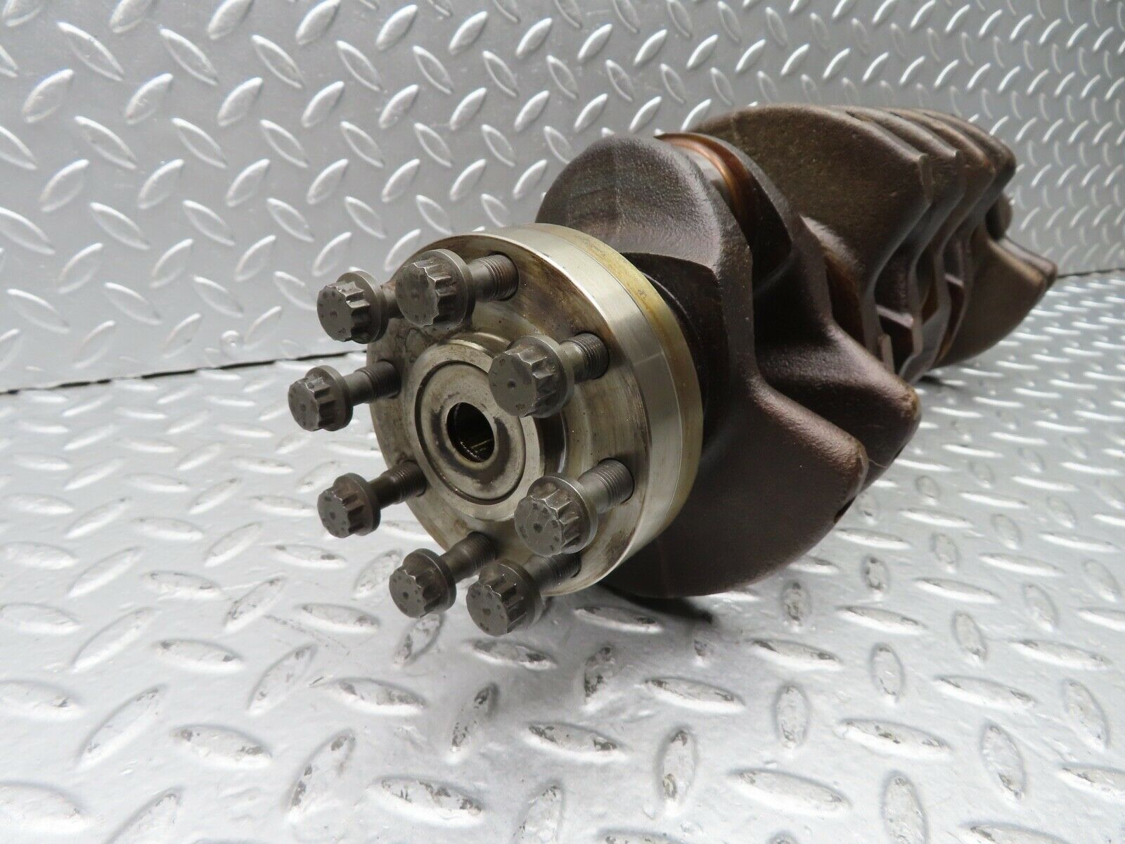 21409 Mercedes-Benz W123 230E Crankshaft 1020310101