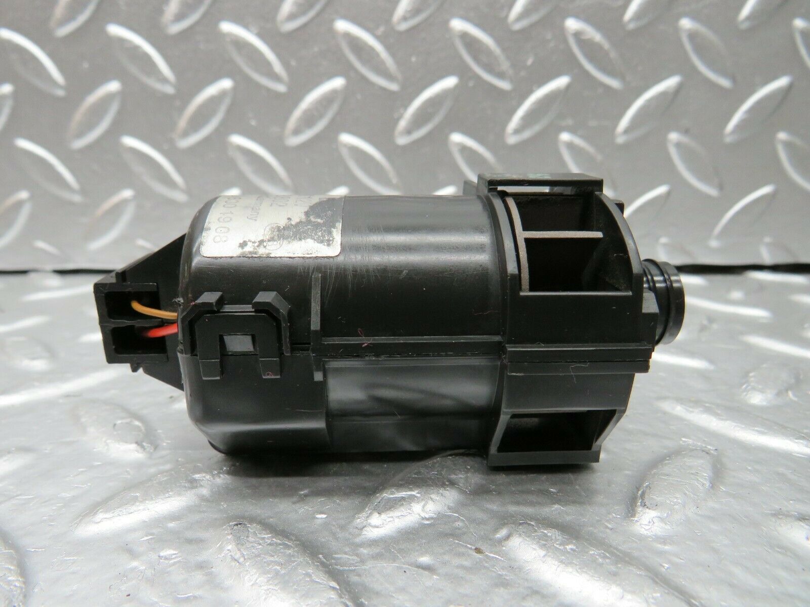 22404 Mercedes-Benz C124 E220 Coupe Temperature Sensor 0008301908 0130002802