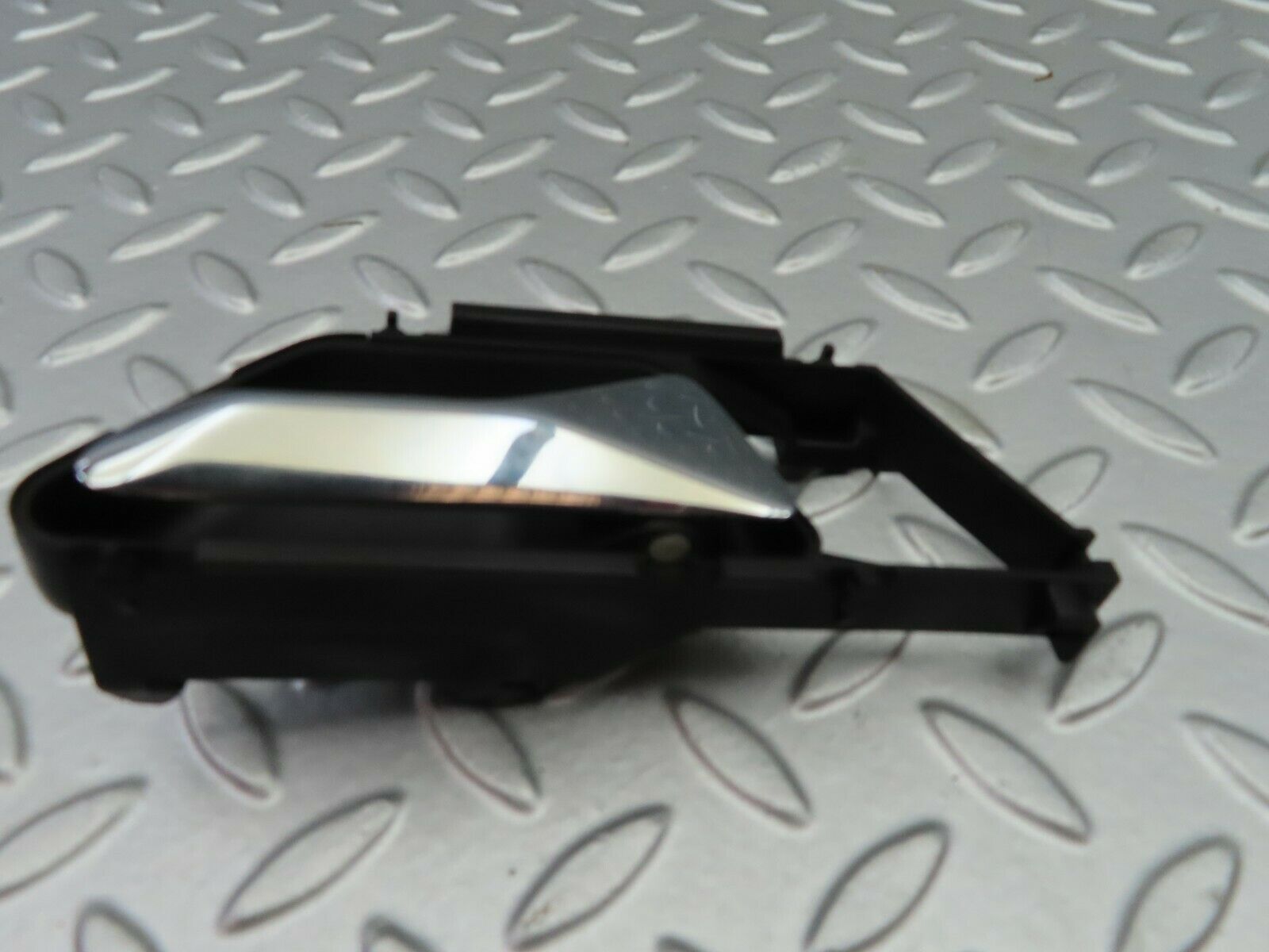 6447 Mercedes-Benz S124 E220 Wagon Interior Door Handle Right Side 1247600261