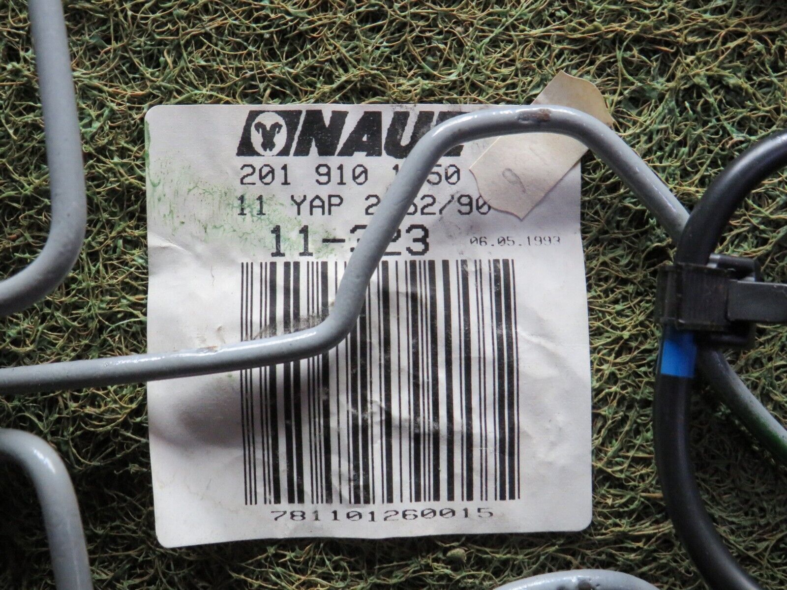 31574 Mercedes-Benz W201 190LE 1.8L Front Left Passenger Seat Black 2019101450