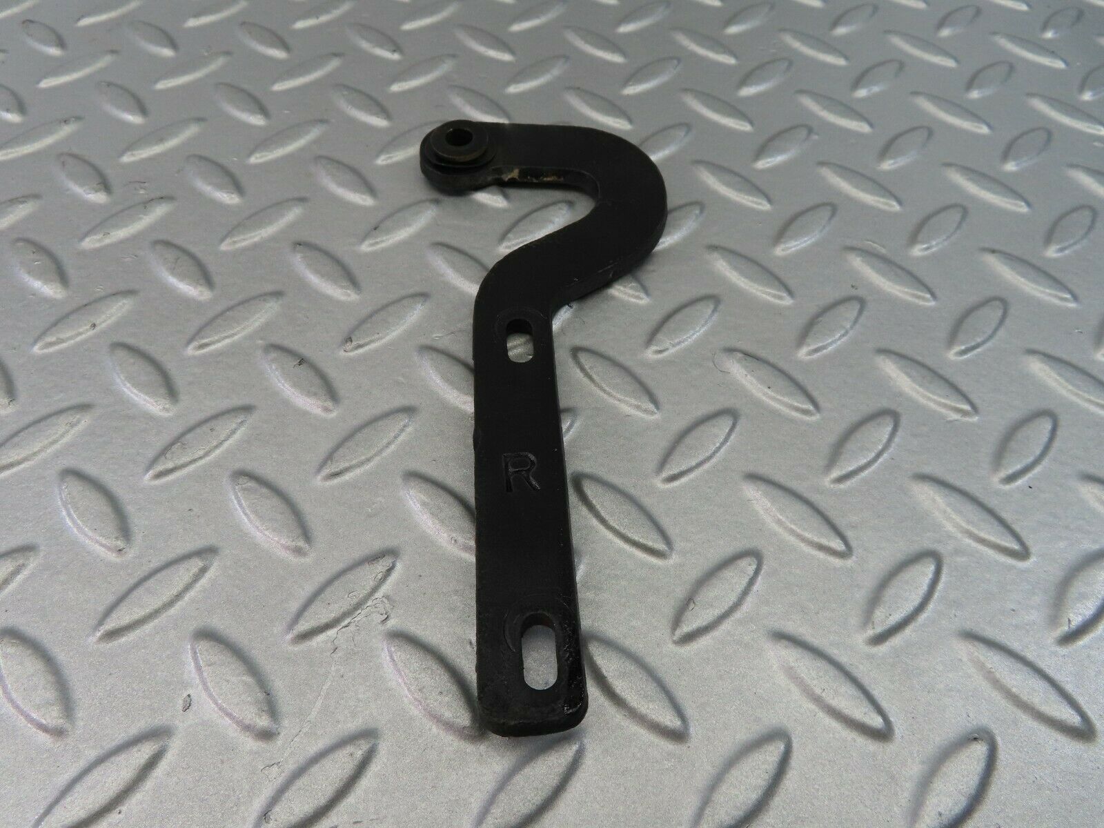 7249 Mercedes-Benz W116 450SE Bonnet Hinge Support Right