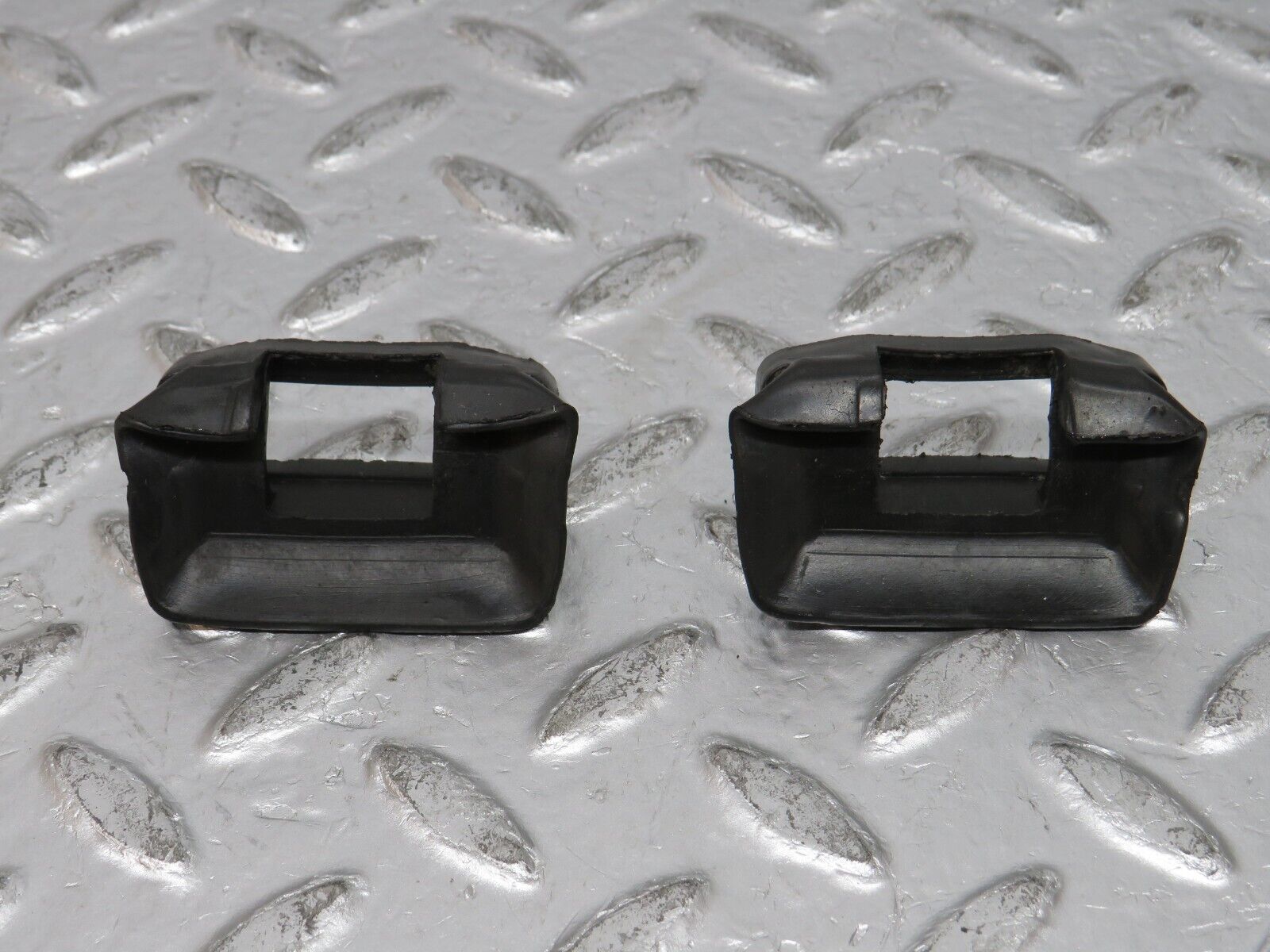 32382 Mercedes-Benz S124 300TE Wagon Door Check Strap Rubber Seal 2017270430