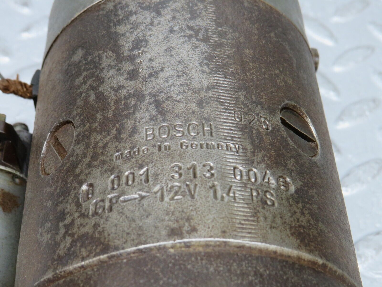 37660 Mercedes-Benz W109 300SEL Starter Motor Bosch 0001313004