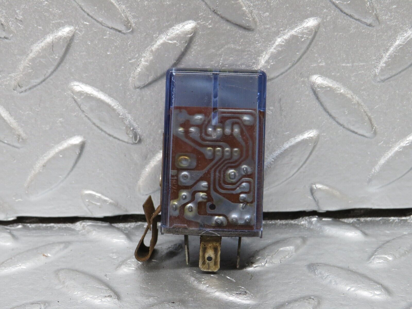 40315 Mercedes-Benz W110 230 Flasher Relay Hella 4DB003750-09