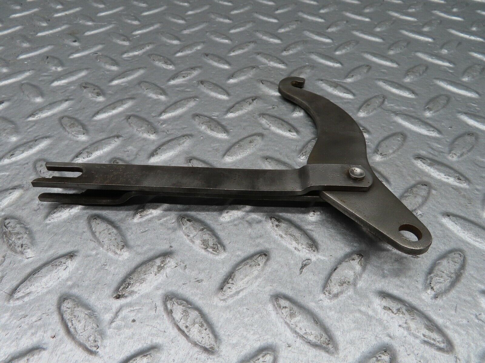 18305 Mercedes-Benz W111 220SE Coupe Rear Left Brake Shoe Accessory Set