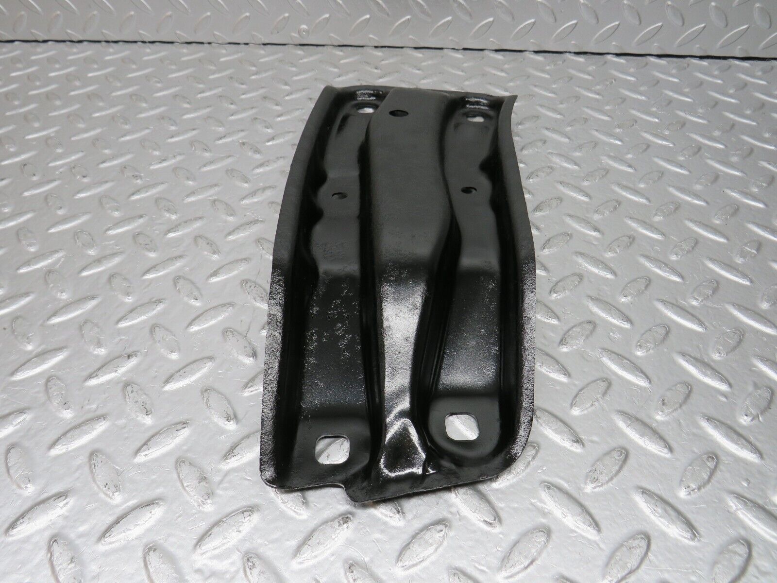 33403 Mercedes-Benz W202 C180 Gearbox Mount Bracket