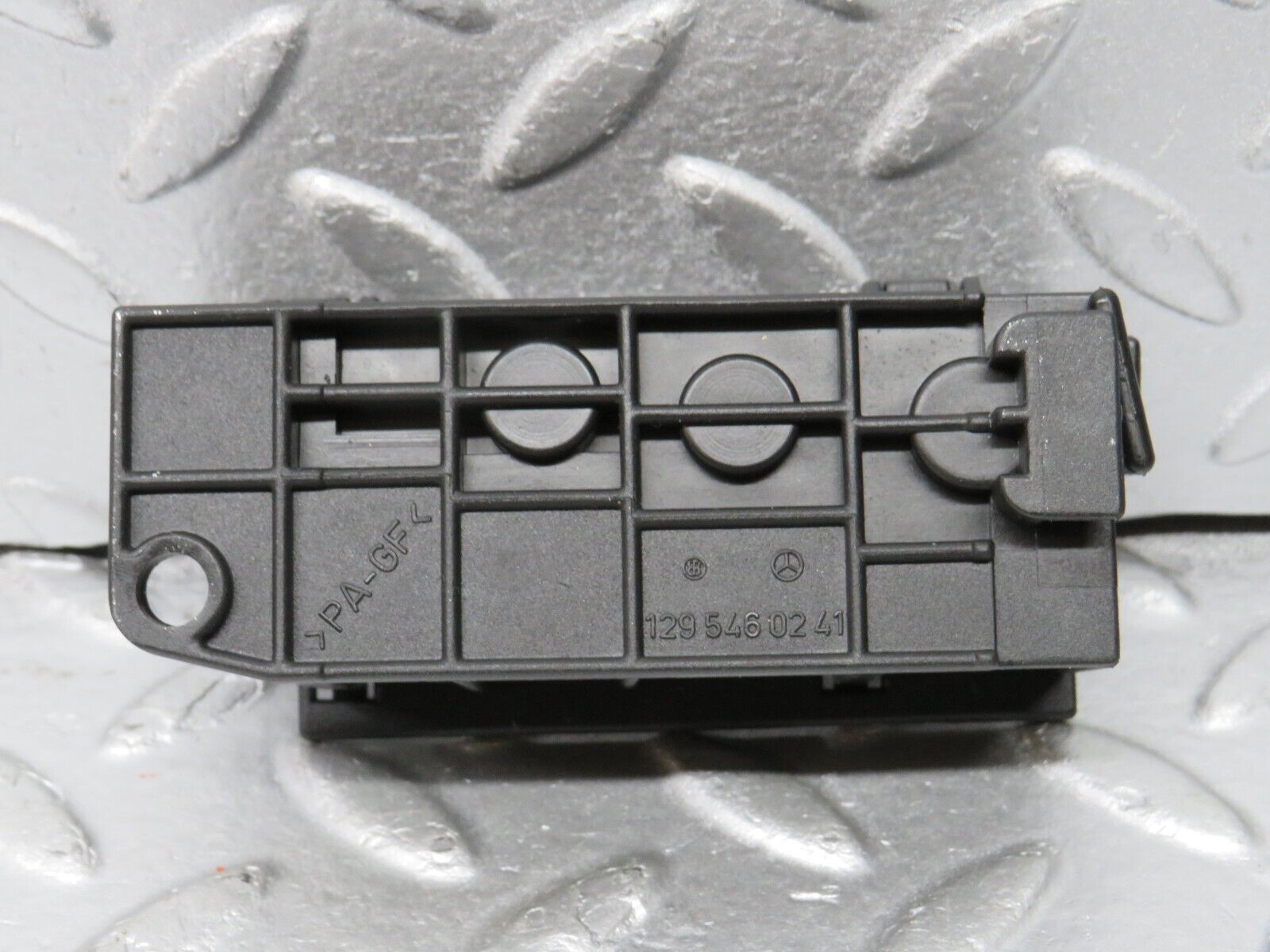 39729 Mercedes-Benz R129 320SL Coupe Cable Wire Connector 1295460241