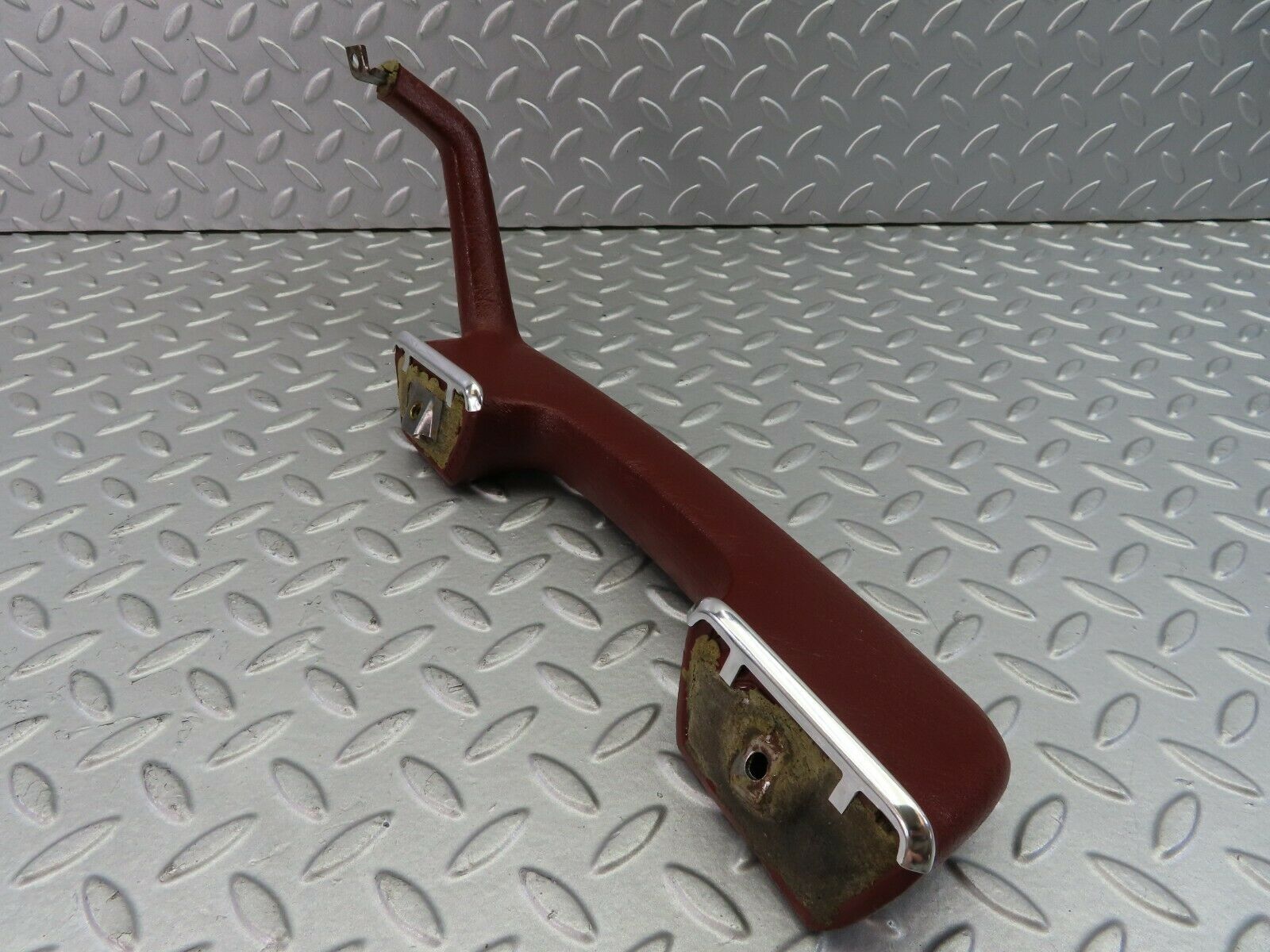 7582 Mercedes-Benz S123 230TE Wagon Interior Door Handle Front Left 1239701701