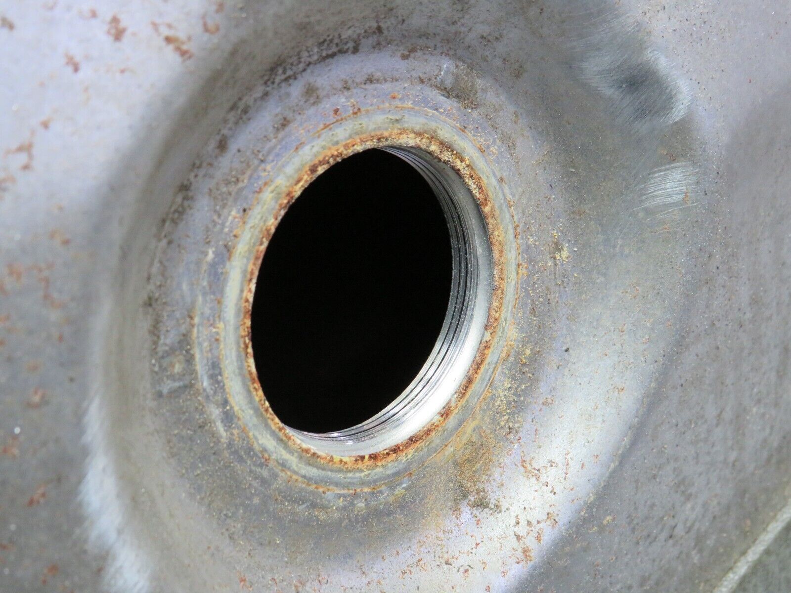 38615 Mercedes-Benz R129 280SL Coupe Fuel Tank