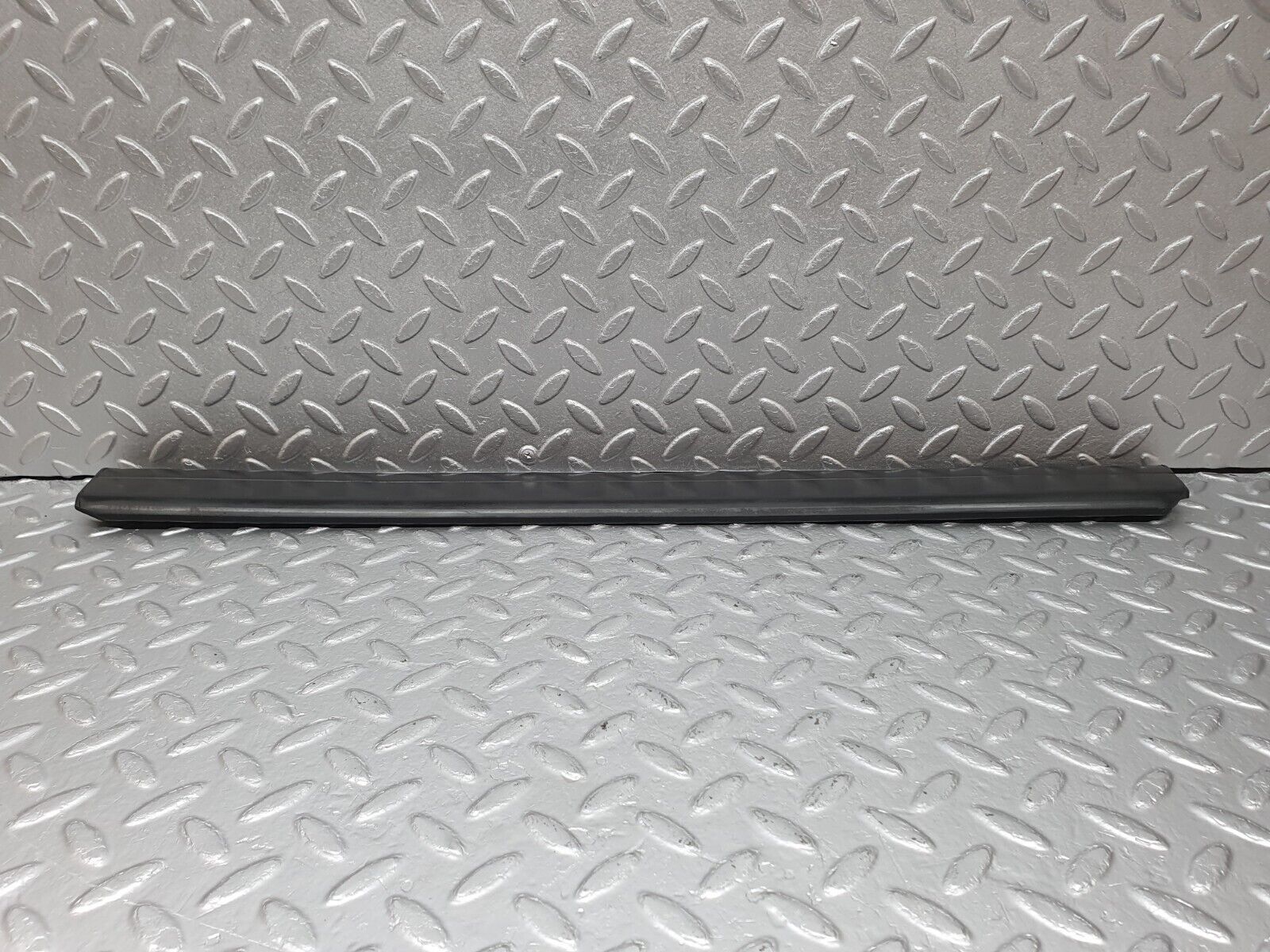 41422 Mercedes-Benz W124 200E Rear Left Door Lower Moulding Trim