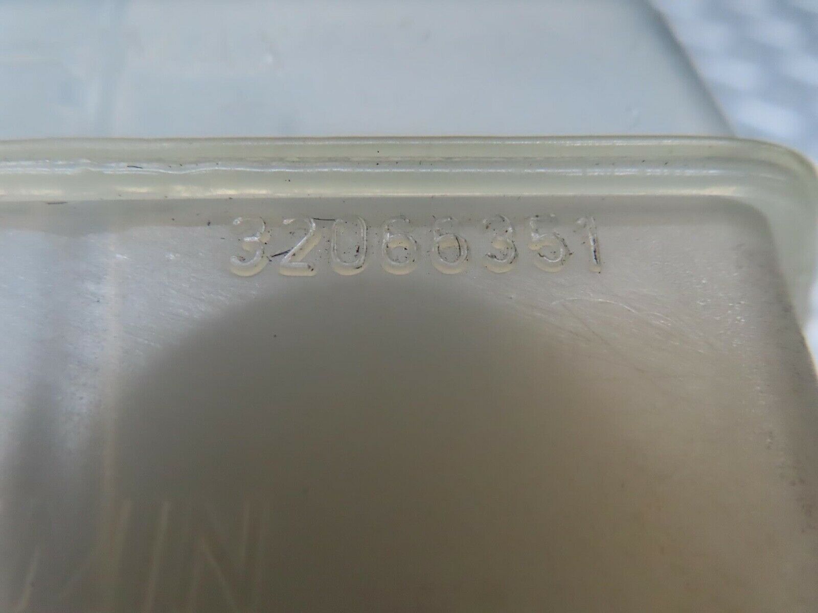 11968 Mercedes-Benz R129 300SL Coupe Brake Fluid Reservoir Tank 32066351