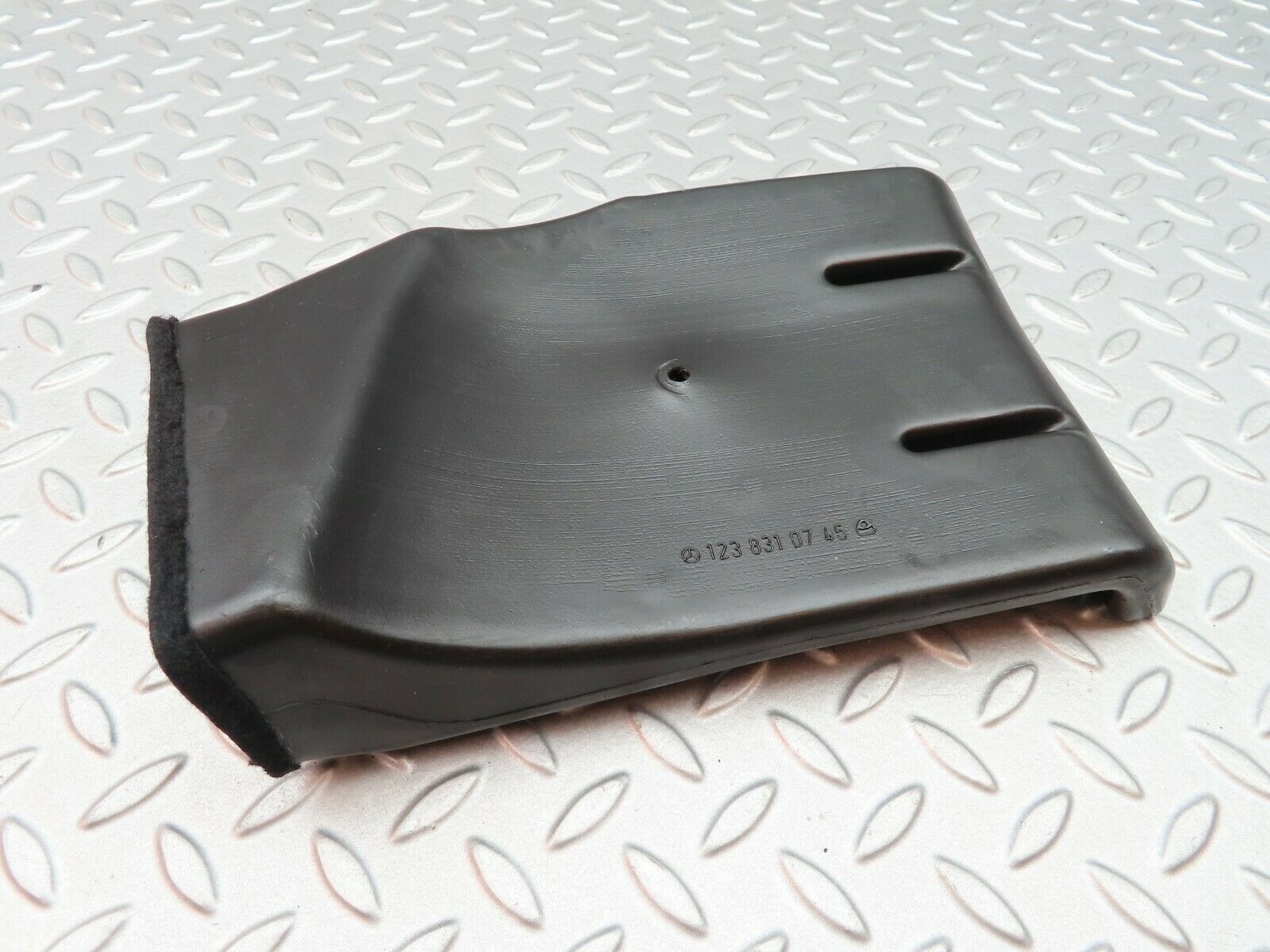 5676 Mercedes-Benz W123 200 Air Duct Heater Ventilation Right 1238310746